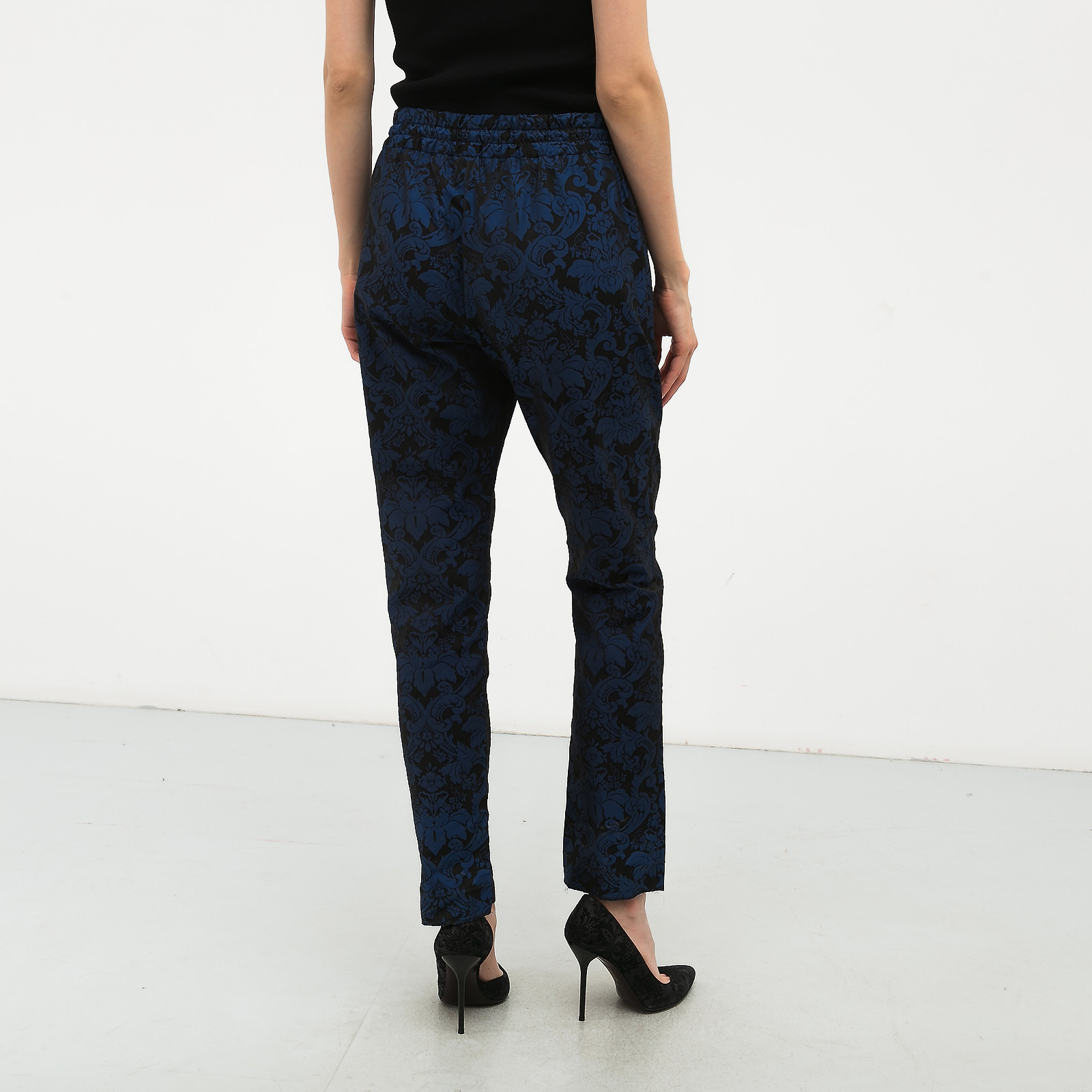 Брюки синего цвета Stella McCartney - фото из каталога магазина брендовой одежды Second Friend Store Брюки Stella McCartney - купить оригинал в секонд-хенде SFS - 3