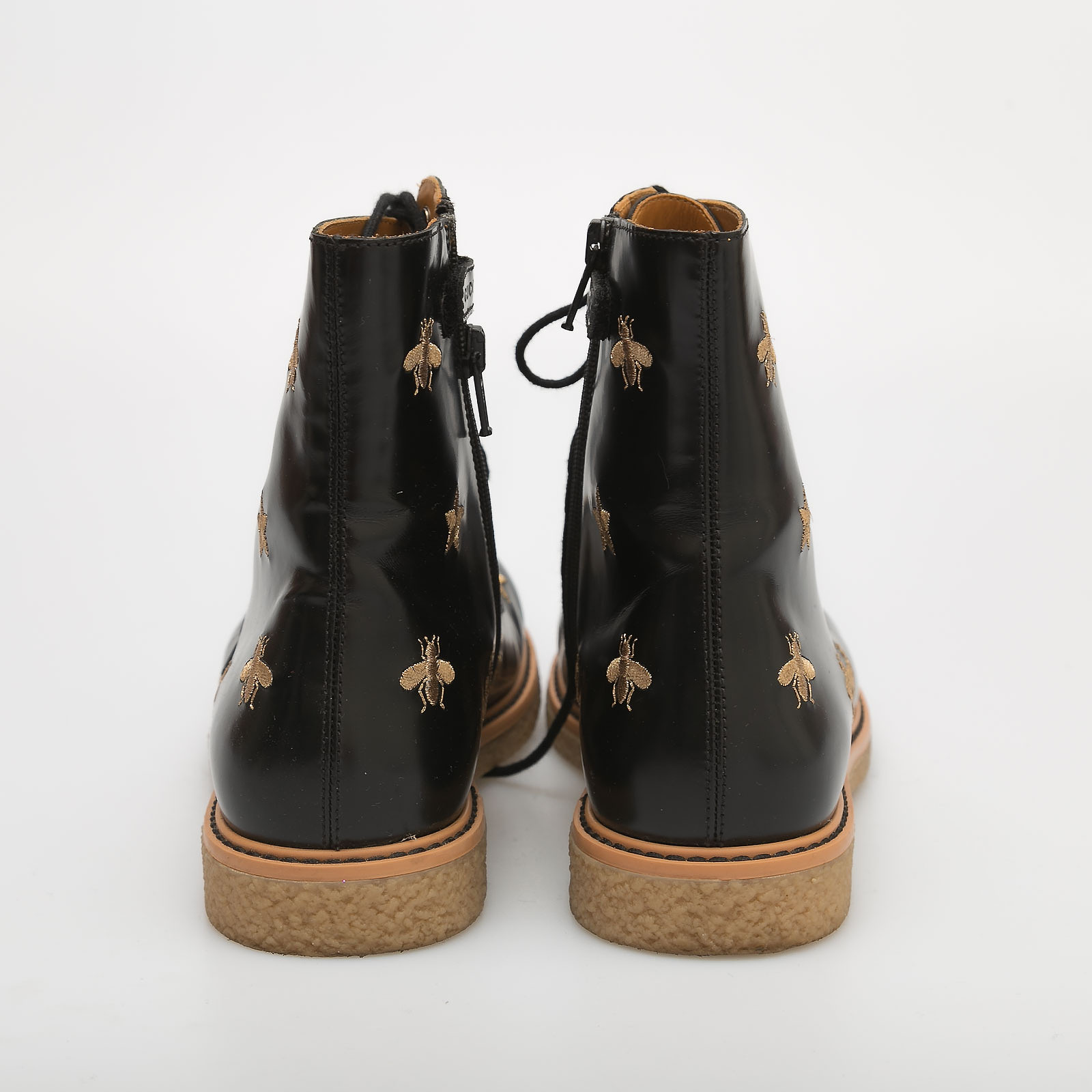 Ботинки черного цвета Gucci - фото из каталога магазина брендовой одежды Second Friend Store Ботинки Gucci - купить оригинал в секонд-хенде SFS - 4