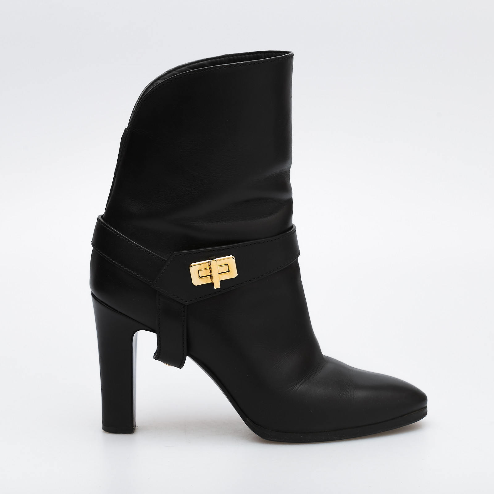 Ботильоны  черного цвета Givenchy - фото из каталога магазина брендовой одежды Second Friend Store Ботильоны Givenchy - купить оригинал в секонд-хенде SFS - 1