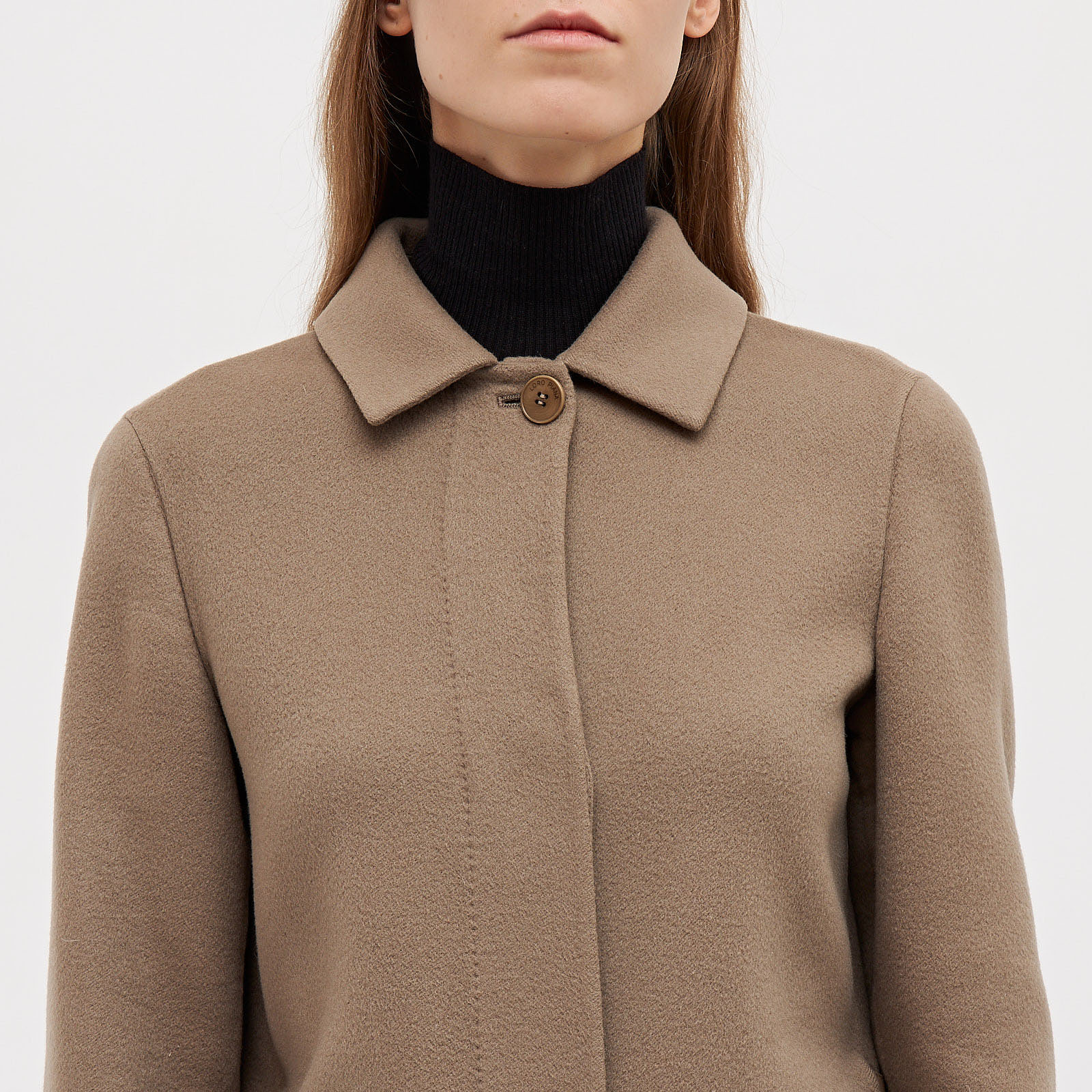 Пальто зеленого цвета Loro Piana - фото из каталога магазина брендовой одежды Second Friend Store Пальто Loro Piana - купить оригинал в секонд-хенде SFS - 4