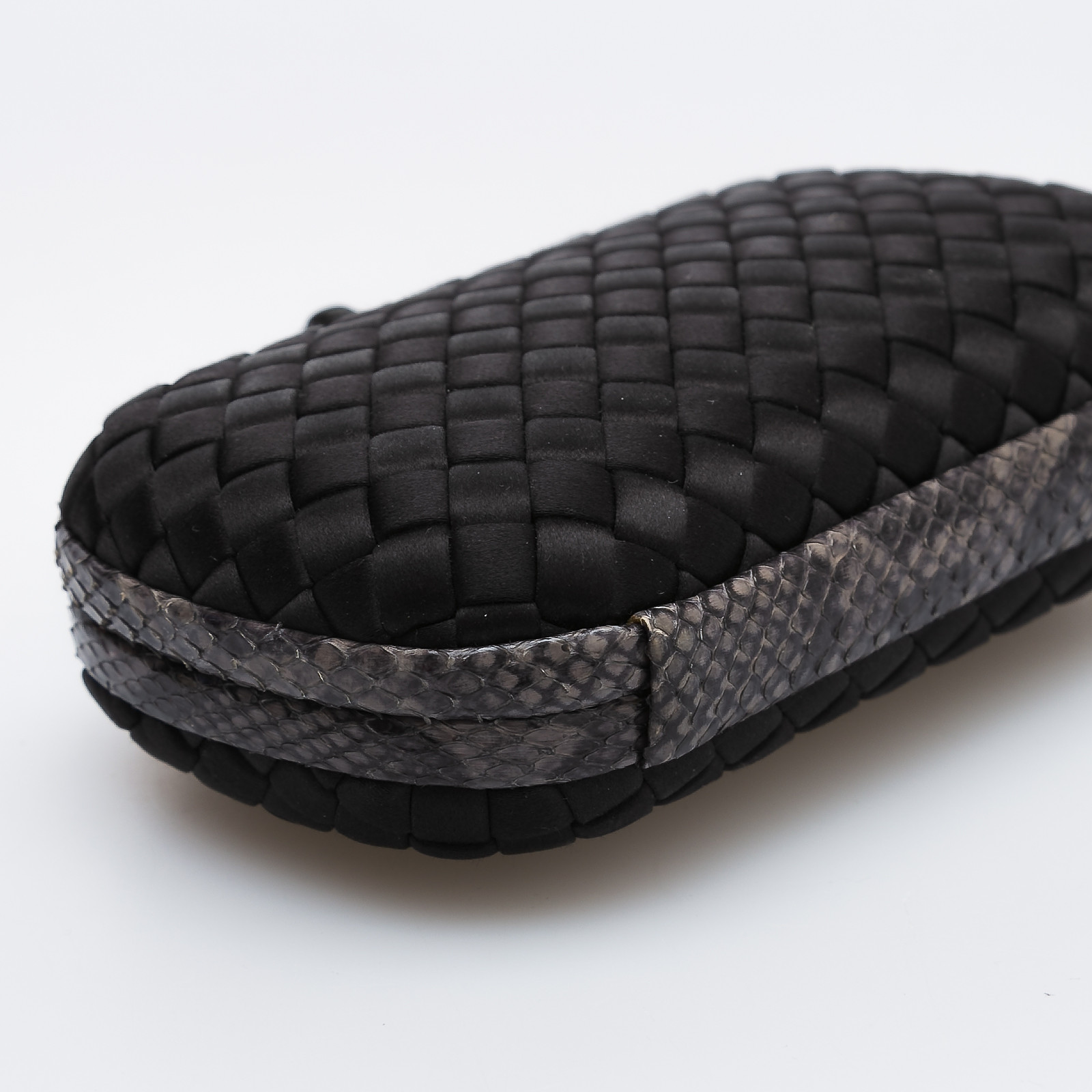 Клатч Bottega Veneta - купить оригинал в секонд-хенде SFS - 5