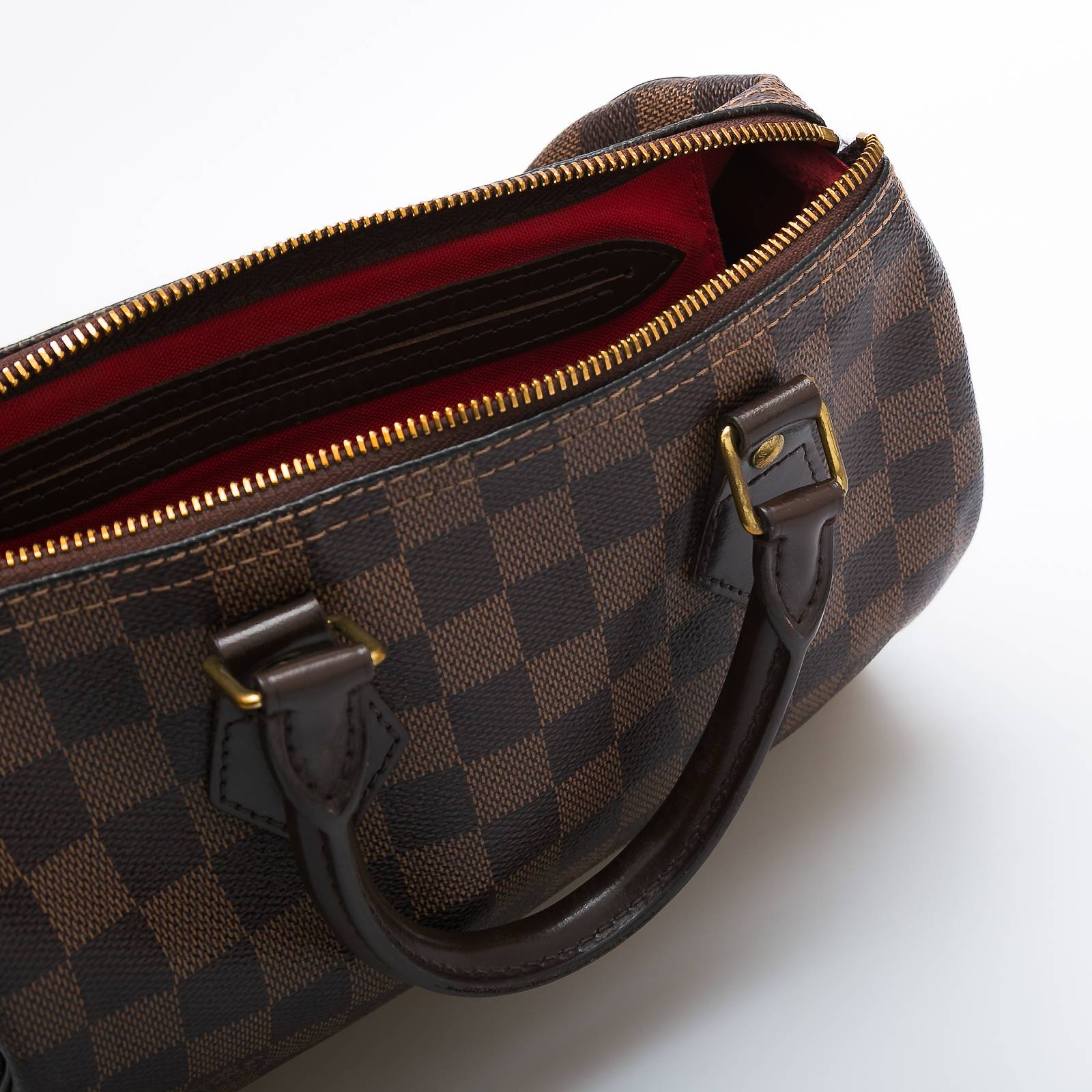 Сумка коричневого цвета Louis Vuitton - фото из каталога магазина брендовой одежды Second Friend Store Сумка Louis Vuitton - купить оригинал в секонд-хенде SFS - 4