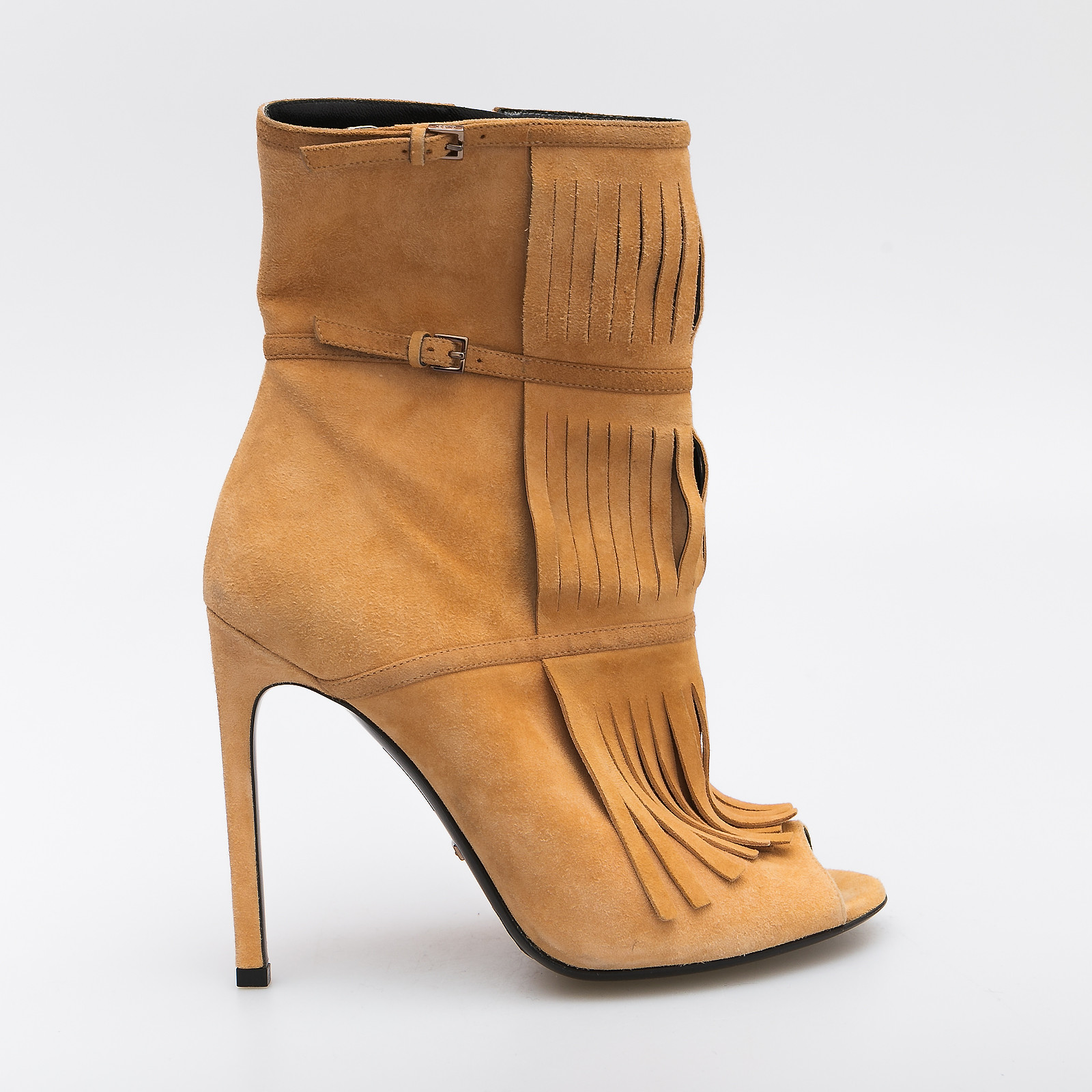 Ботильоны бежевого цвета Gucci - фото из каталога магазина брендовой одежды Second Friend Store Ботильоны Gucci - купить оригинал в секонд-хенде SFS - 1