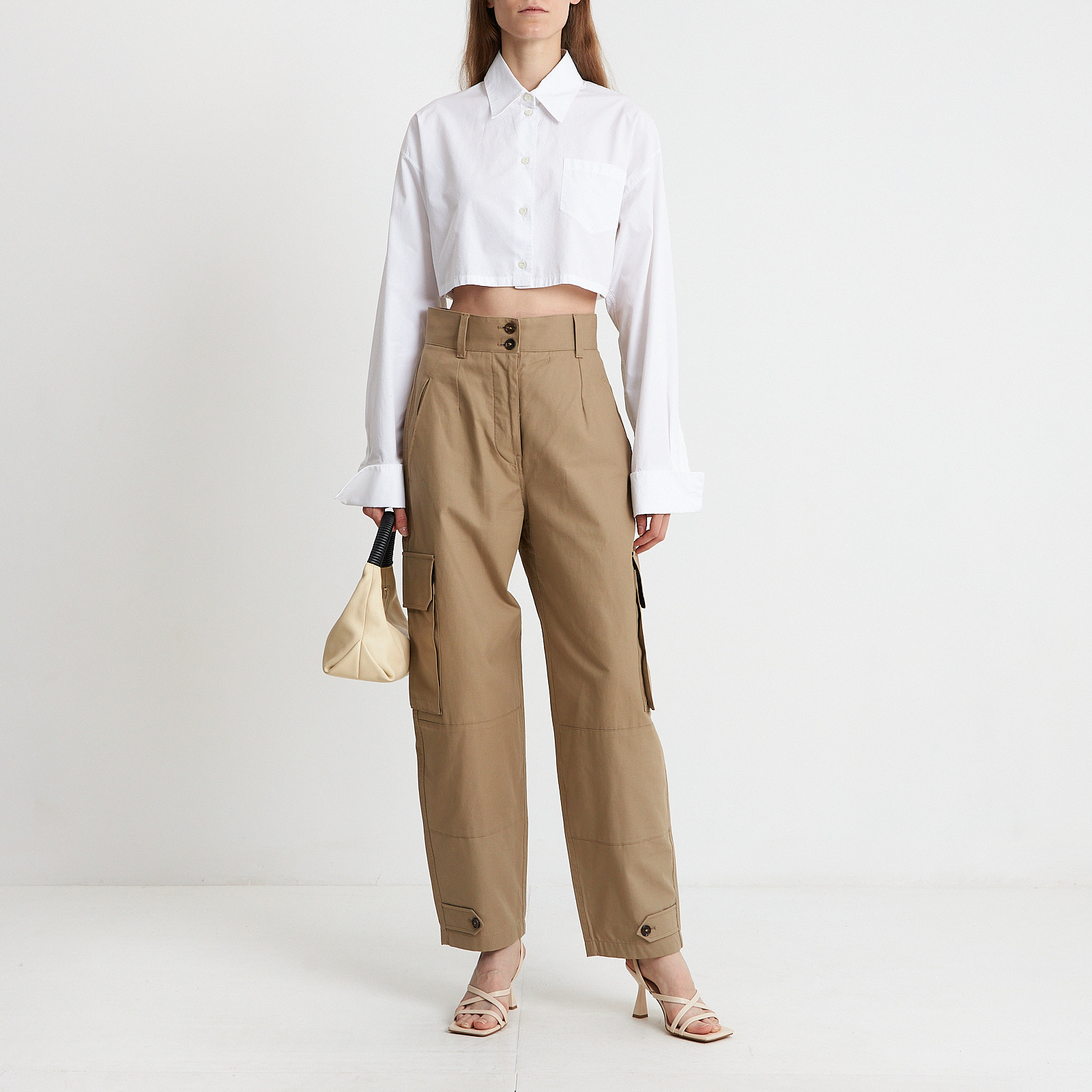 Брюки бежевого цвета Dolce&Gabbana - фото из каталога магазина брендовой одежды Second Friend Store Брюки Dolce&Gabbana - купить оригинал в секонд-хенде SFS - 2