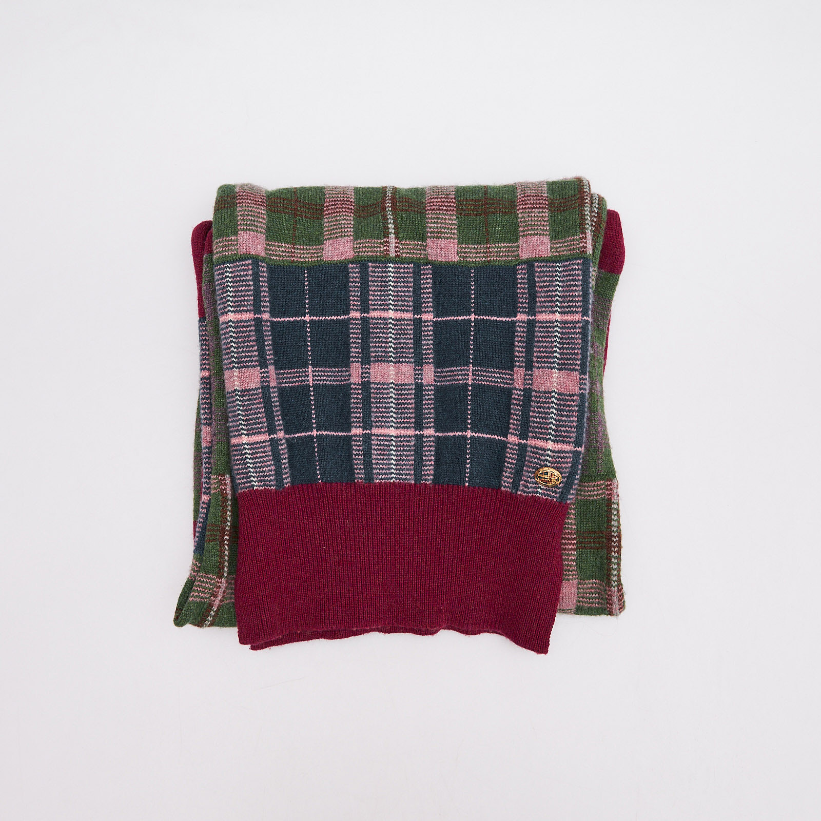 Шарф бордового цвета Chanel - фото из каталога магазина брендовой одежды Second Friend Store Шарф Chanel - купить оригинал в секонд-хенде SFS - 1