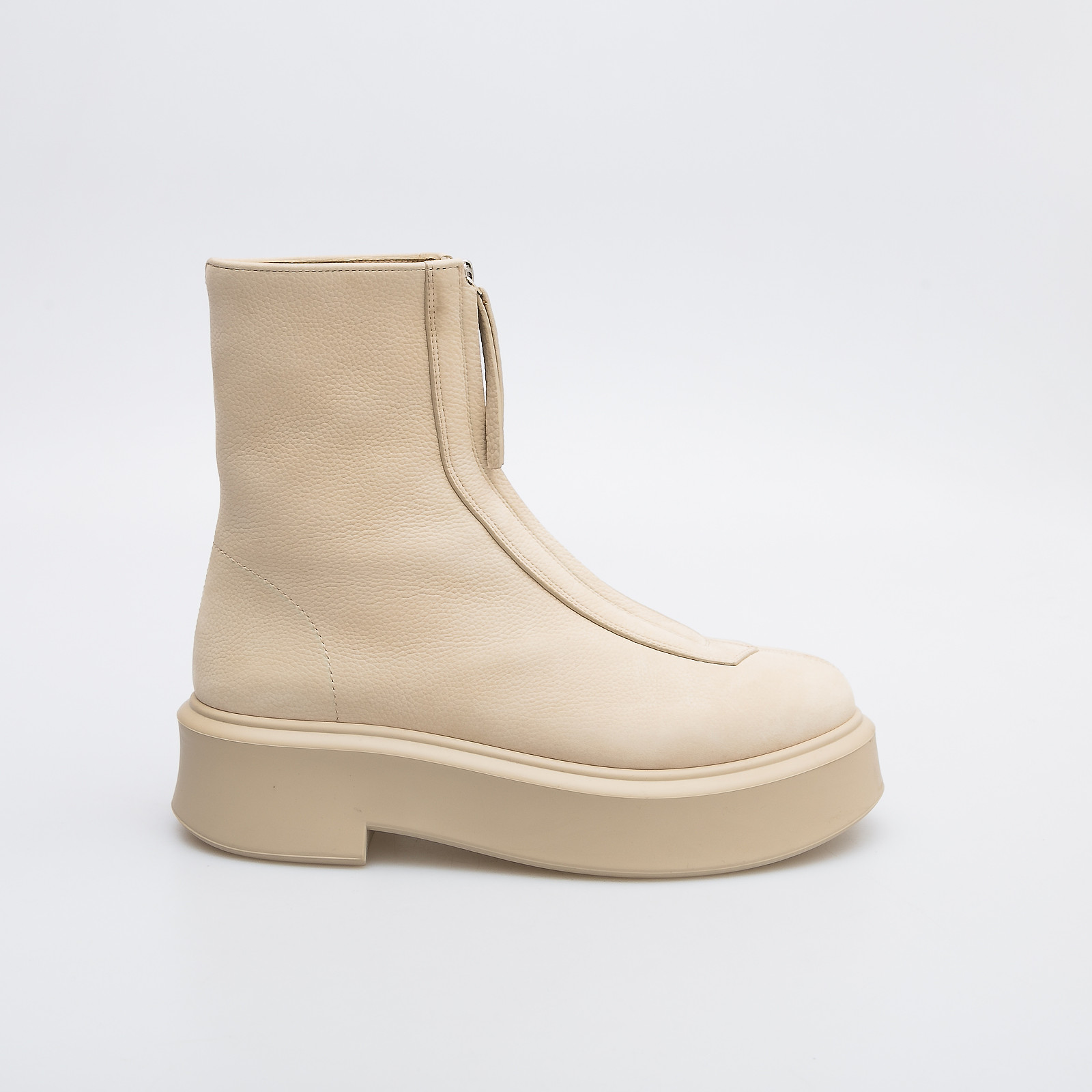 Ботинки бежевого цвета The Row - фото из каталога магазина брендовой одежды Second Friend Store Ботинки The Row - купить оригинал в секонд-хенде SFS - 1