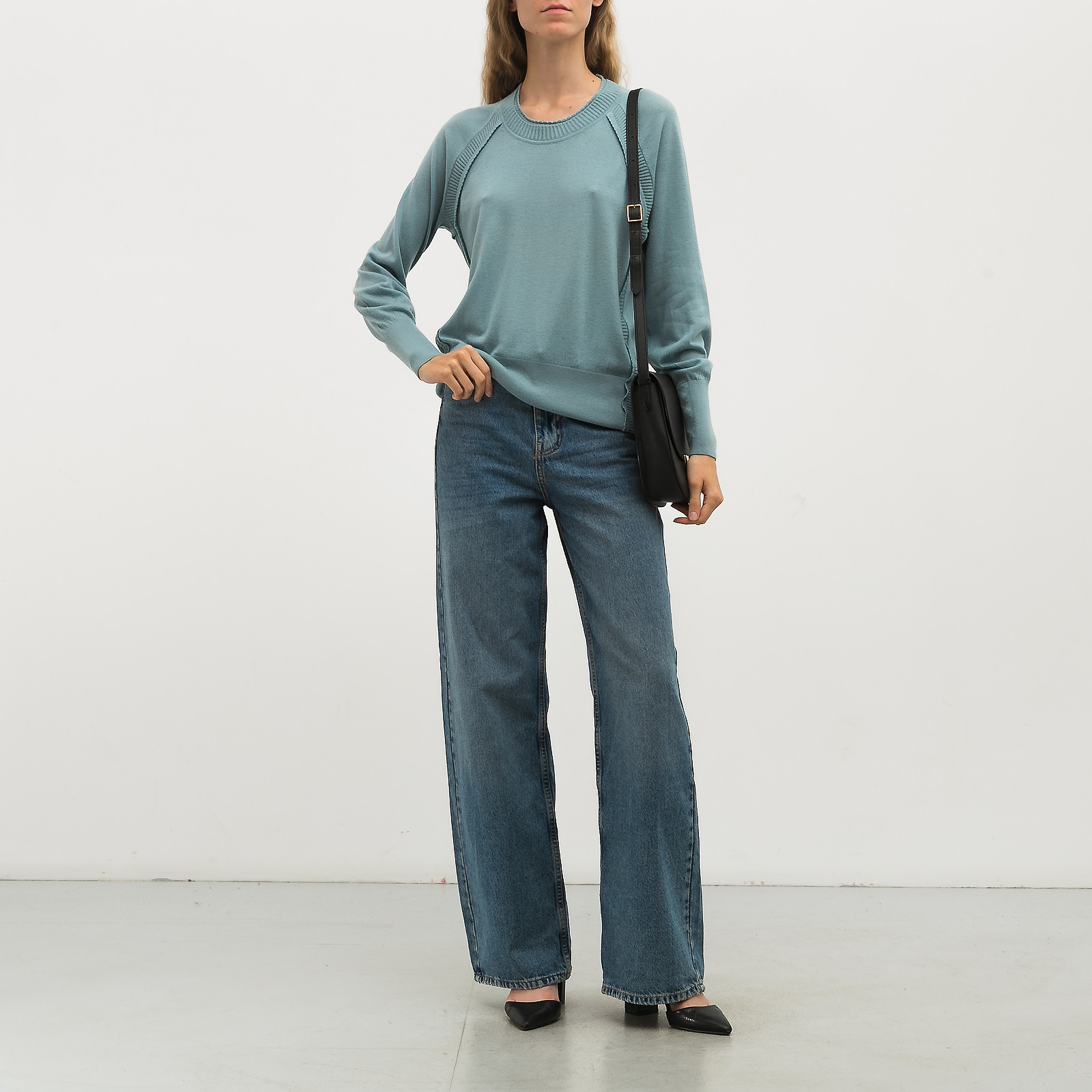 Джемпер голубого цвета Burberry - фото из каталога магазина брендовой одежды Second Friend Store Джемпер Burberry - купить оригинал в секонд-хенде SFS - 2