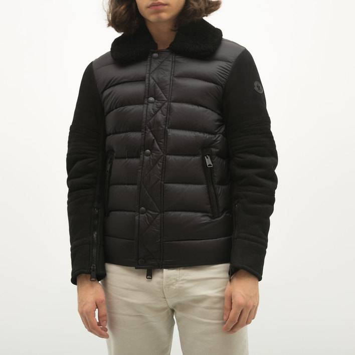 Пуховик Moncler