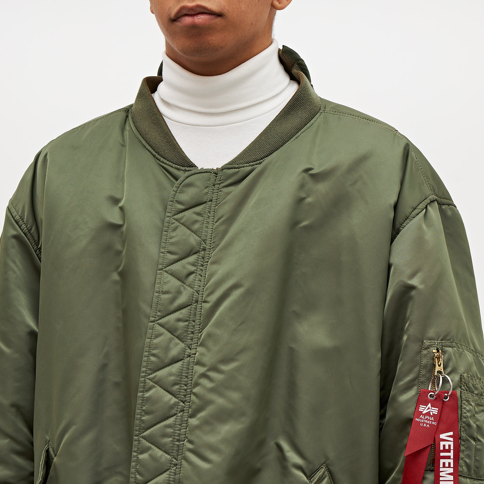 Бомбер Alpha Industries x Vetements - купить оригинал в секонд-хенде SFS - 4