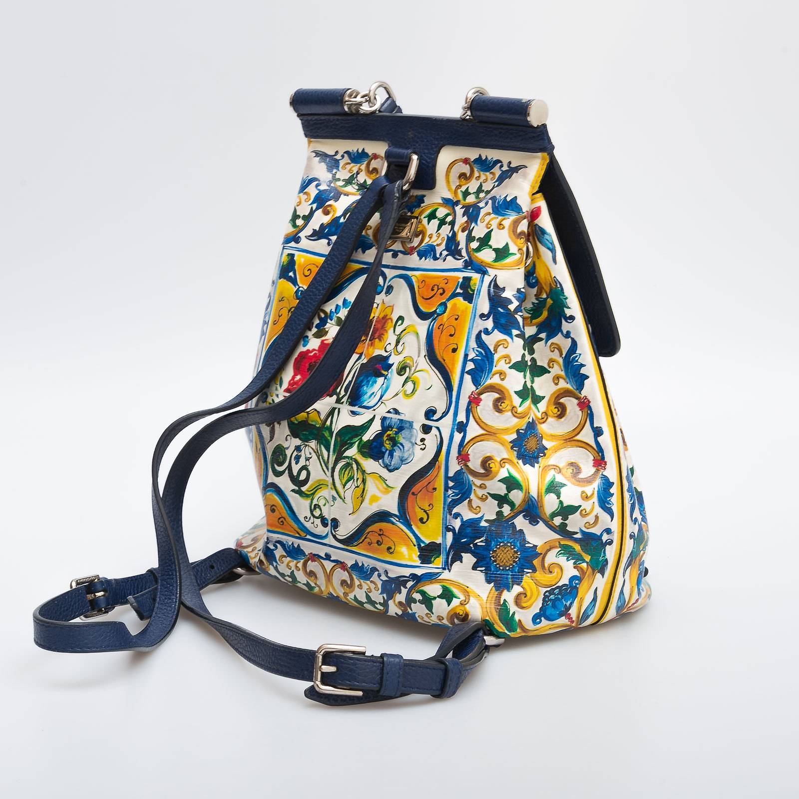 Рюкзак Dolce&Gabbana - купить оригинал в секонд-хенде SFS
