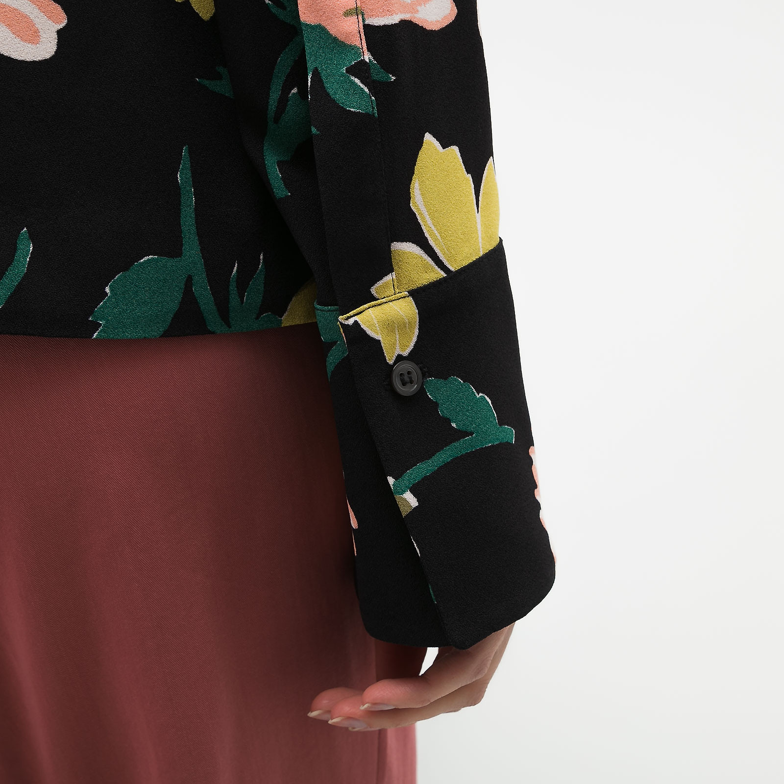 Блуза черного цвета Marni - фото из каталога магазина брендовой одежды Second Friend Store Блуза Marni - купить оригинал в секонд-хенде SFS - 5