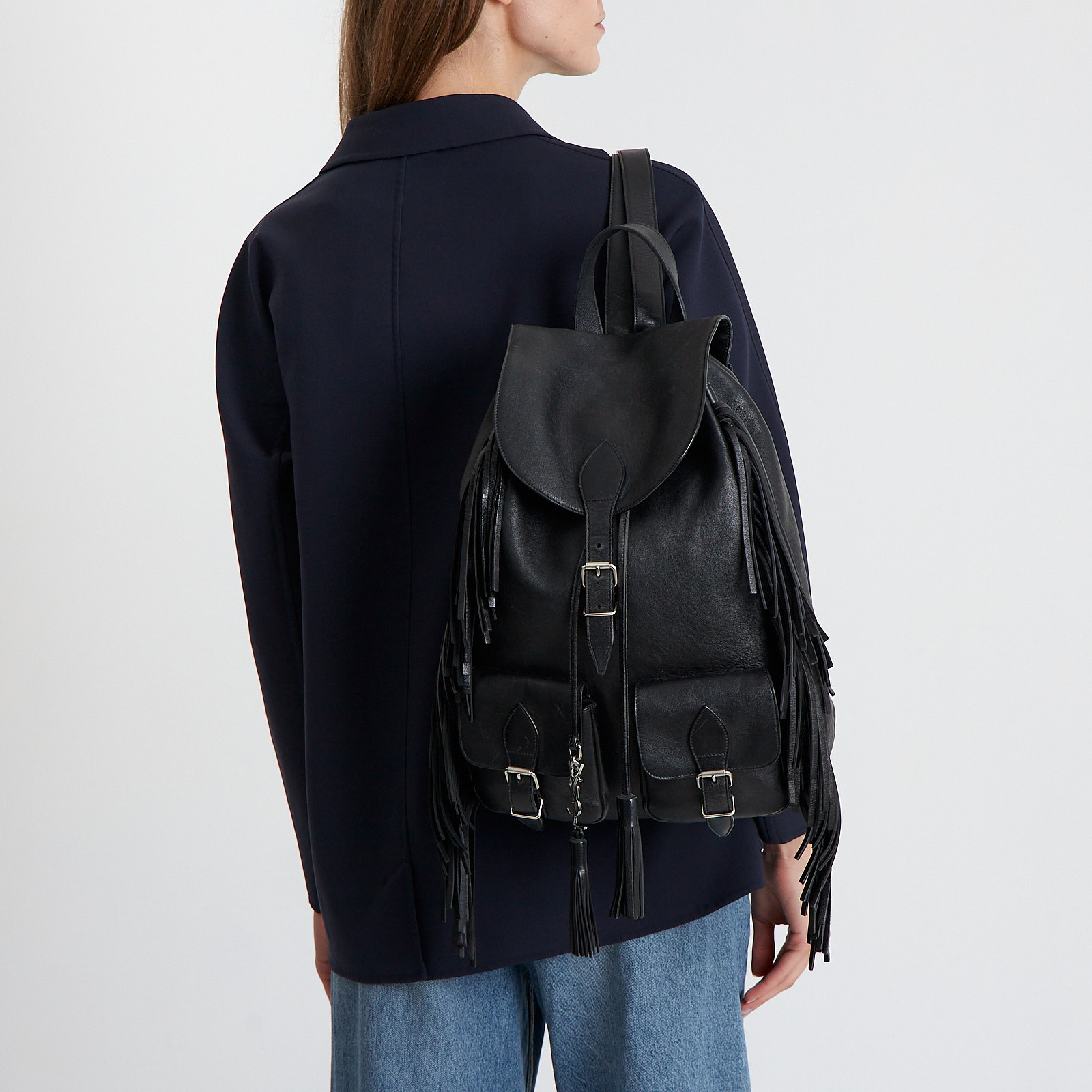 Рюкзак черного цвета Saint Laurent - фото из каталога магазина брендовой одежды Second Friend Store Рюкзак Saint Laurent - купить оригинал в секонд-хенде SFS - 2