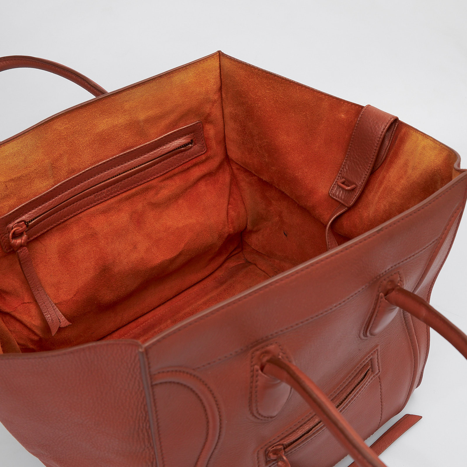 Сумка коричневого цвета Celine - фото из каталога магазина брендовой одежды Second Friend Store Сумка Celine - купить оригинал в секонд-хенде SFS - 8