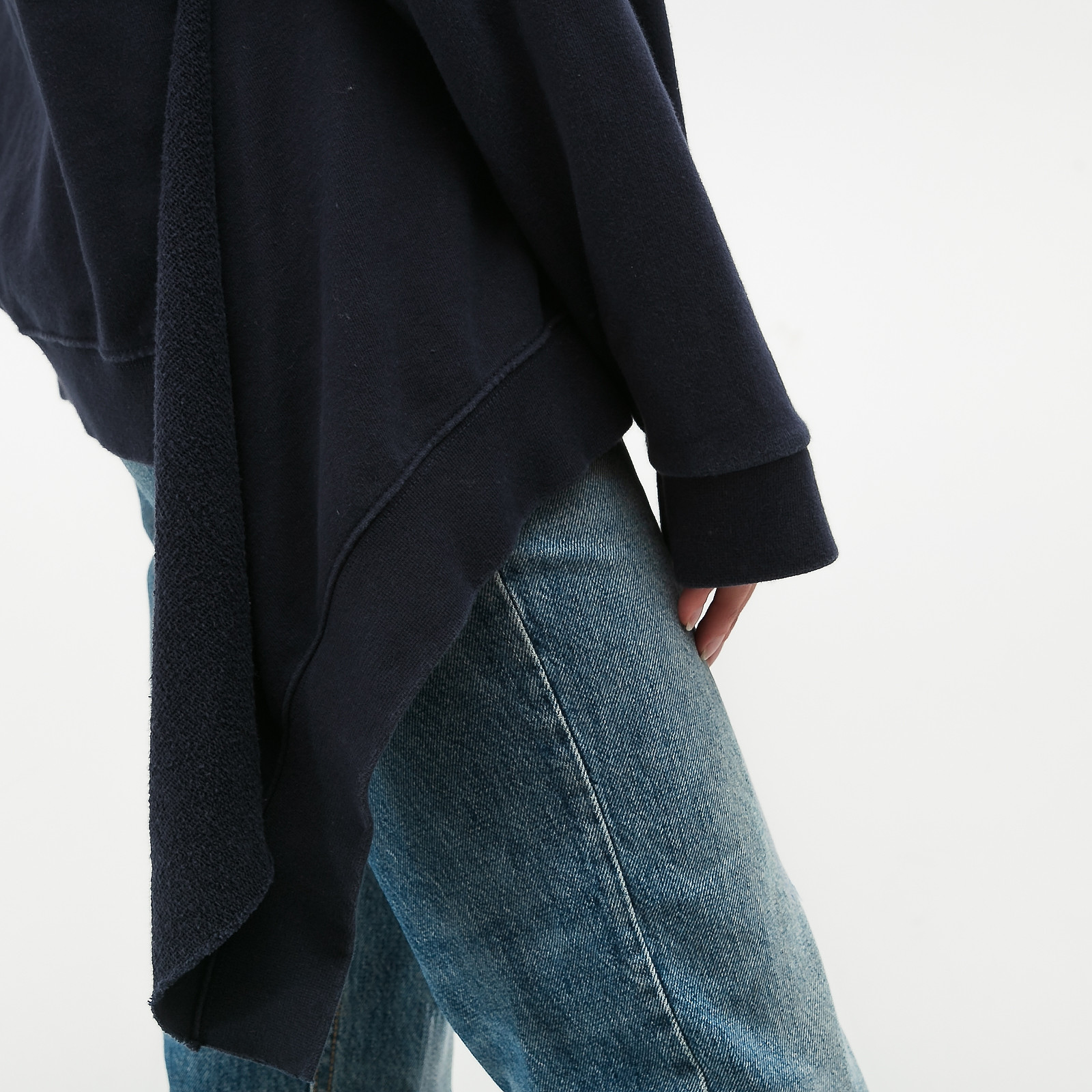 Худи синего цвета Vetements - фото из каталога магазина брендовой одежды Second Friend Store Худи Vetements - купить оригинал в секонд-хенде SFS - 5