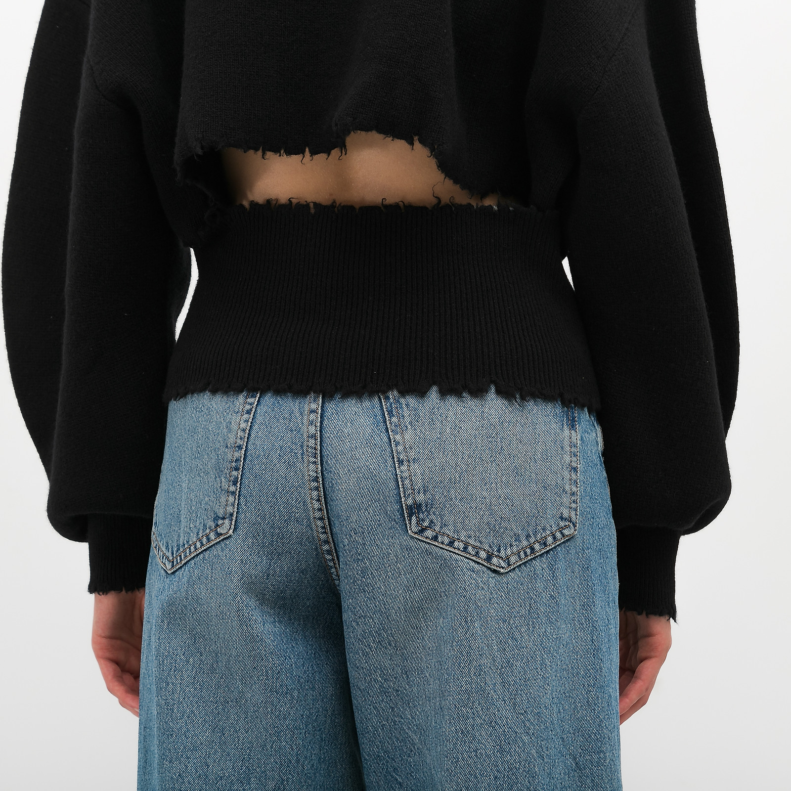Свитер черного цвета Alexander Wang - фото из каталога магазина брендовой одежды Second Friend Store Свитер Alexander Wang - купить оригинал в секонд-хенде SFS - 5