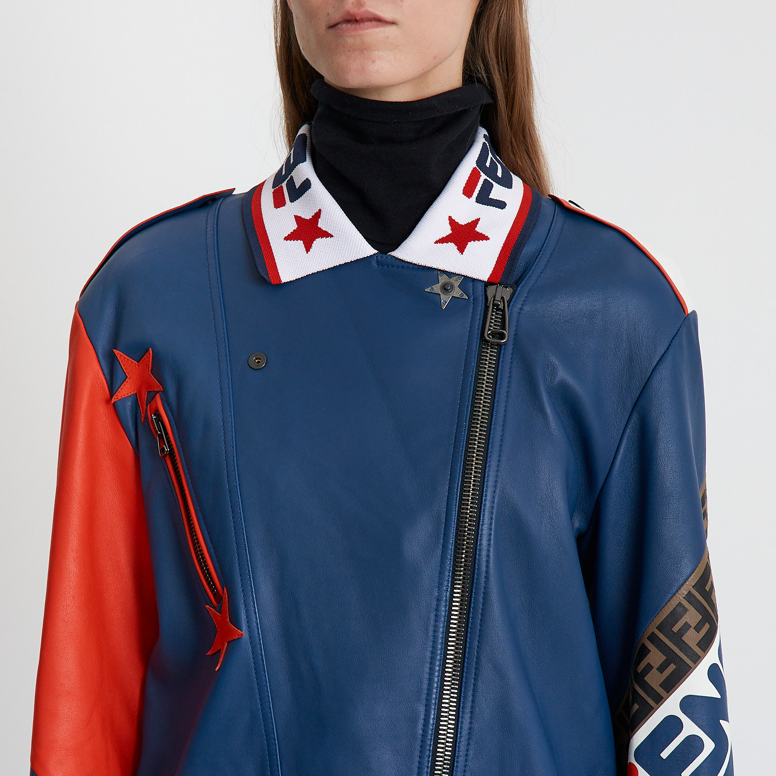 Куртка Fendi - купить оригинал в секонд-хенде SFS - 4