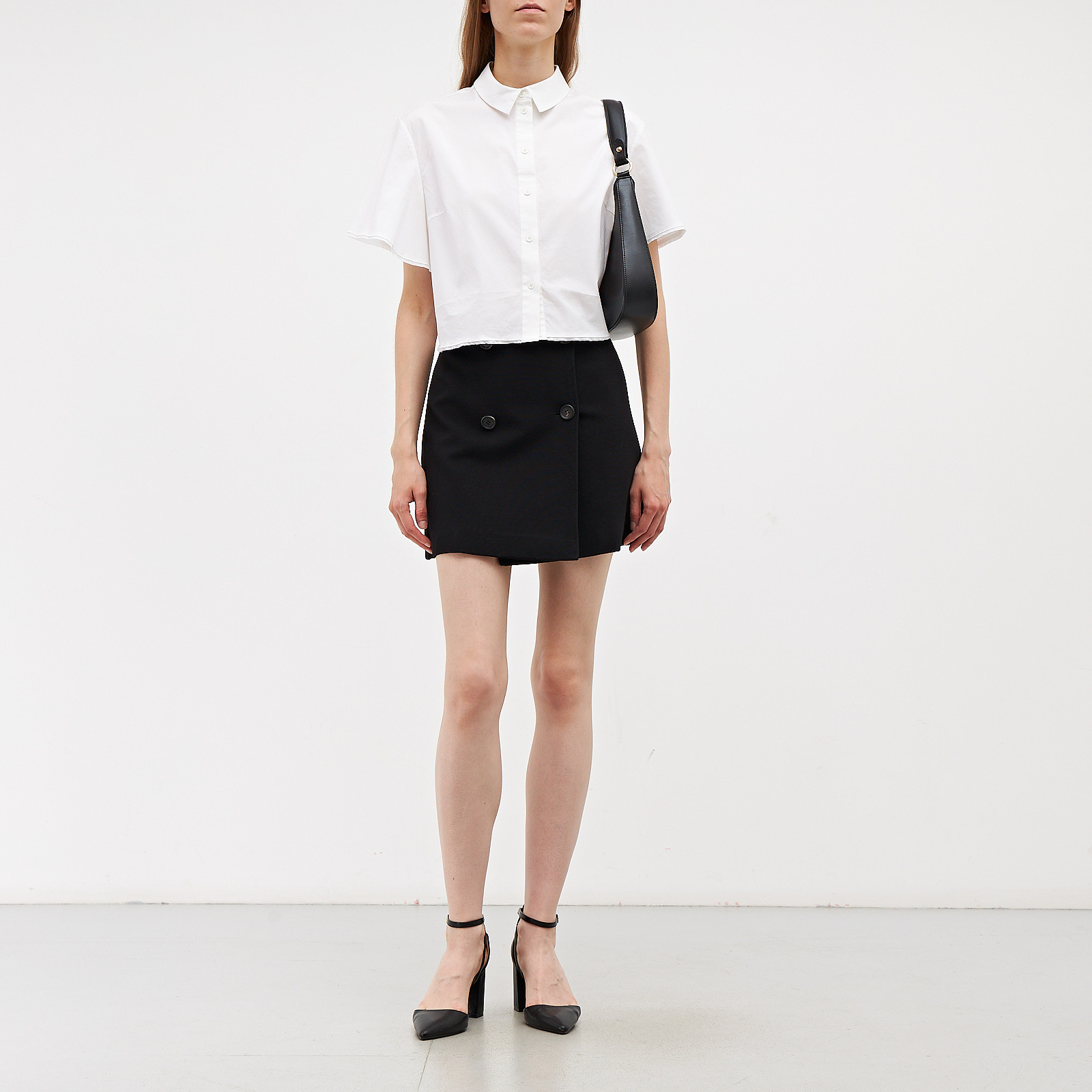 Юбка черного цвета Prada - фото из каталога магазина брендовой одежды Second Friend Store Юбка Prada - купить оригинал в секонд-хенде SFS - 2