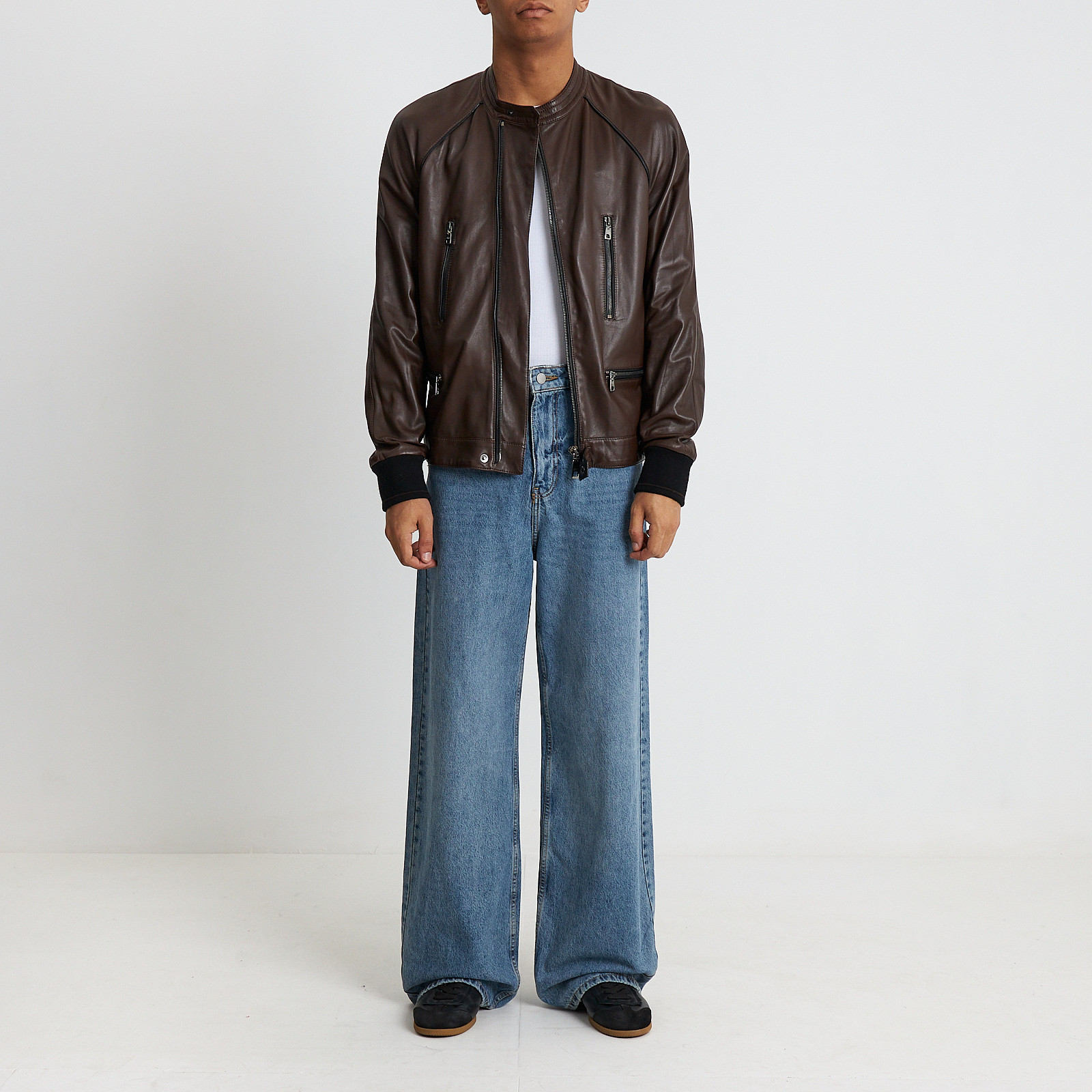 Куртка коричневого цвета Dolce&Gabbana - фото из каталога магазина брендовой одежды Second Friend Store Куртка Dolce&Gabbana - купить оригинал в секонд-хенде SFS - 2