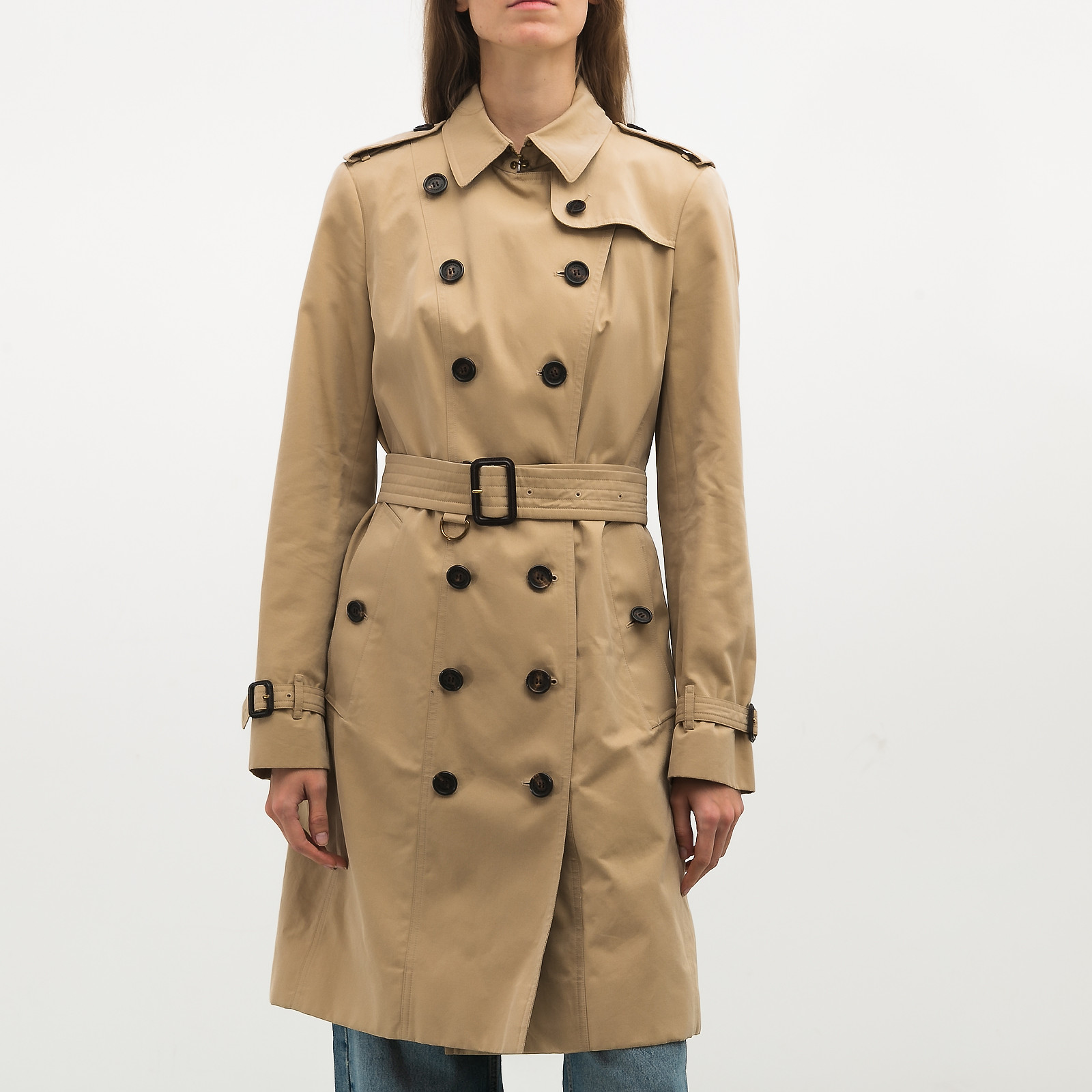 Плащ бежевого цвета Burberry - фото из каталога магазина брендовой одежды Second Friend Store Плащ Burberry - купить оригинал в секонд-хенде SFS - 1