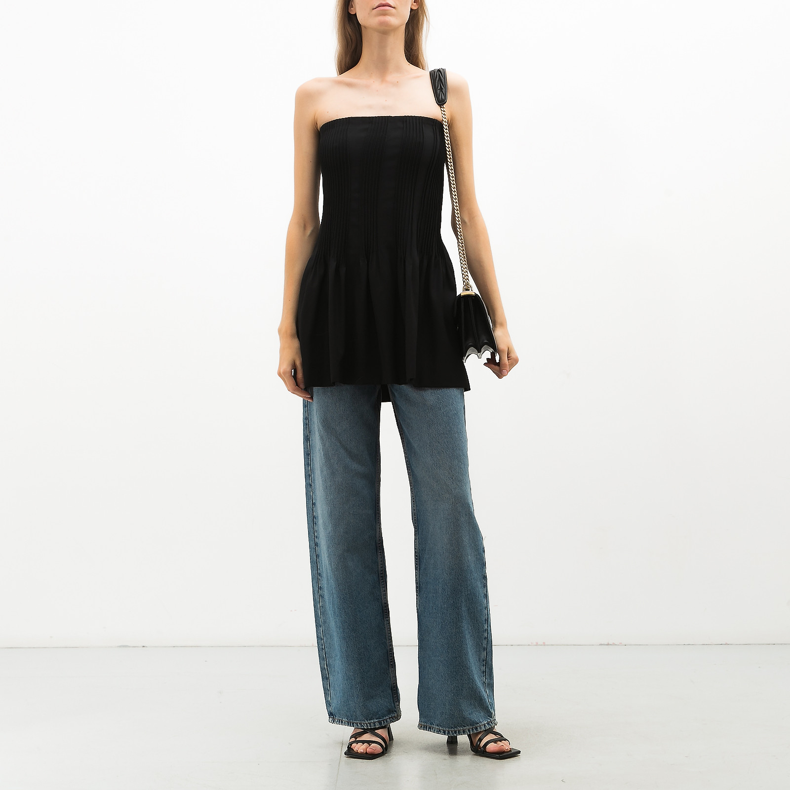 Топ черного цвета Nina Ricci - фото из каталога магазина брендовой одежды Second Friend Store Топ Nina Ricci - купить оригинал в секонд-хенде SFS - 3