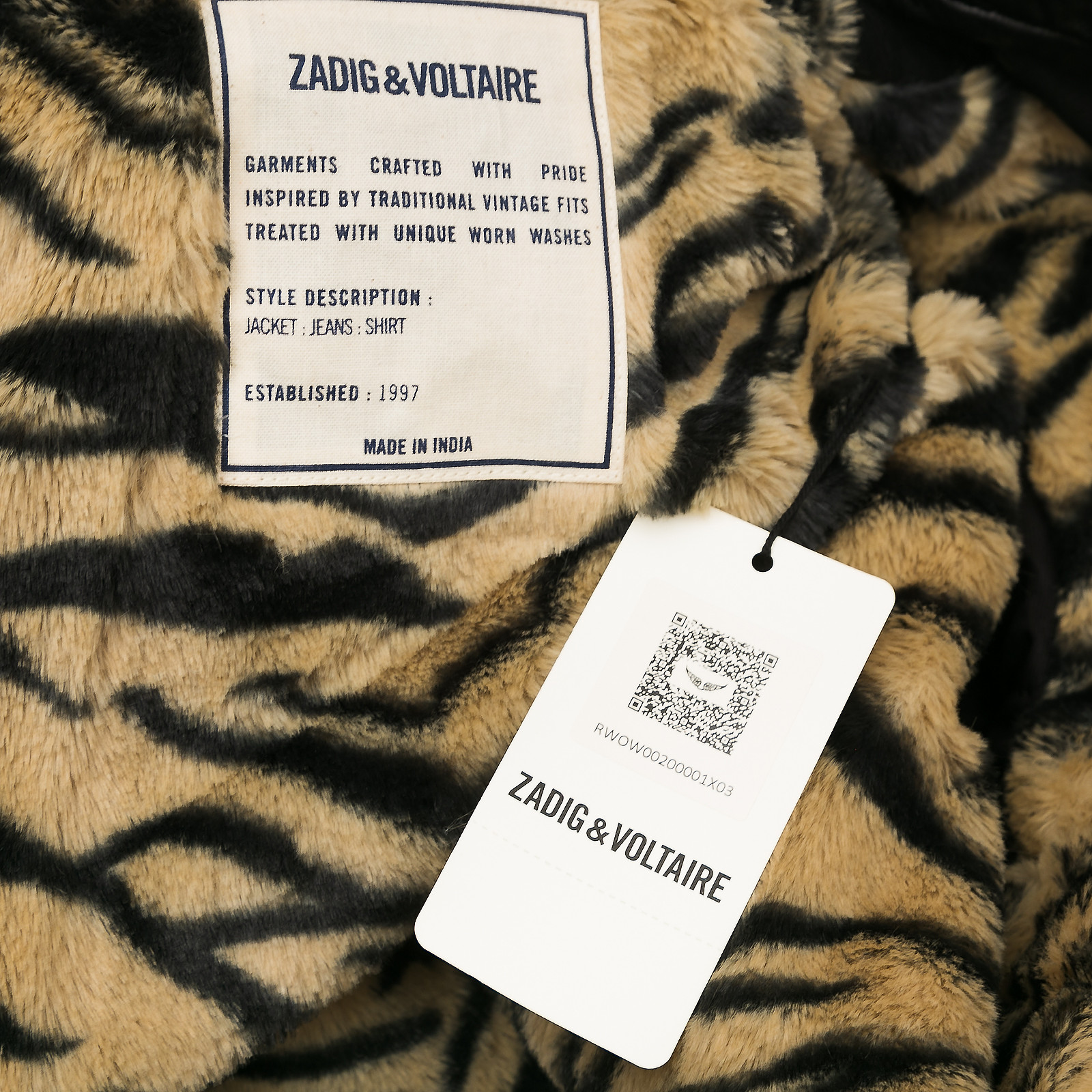 Куртка кожаная черного цвета Zadig & Voltaire - фото из каталога магазина брендовой одежды Second Friend Store Куртка кожаная Zadig & Voltaire - купить оригинал в секонд-хенде SFS - 6