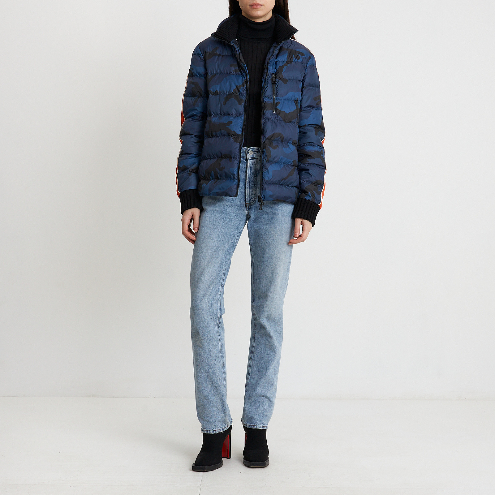 Пуховик Valentino - купить оригинал в секонд-хенде SFS - 3