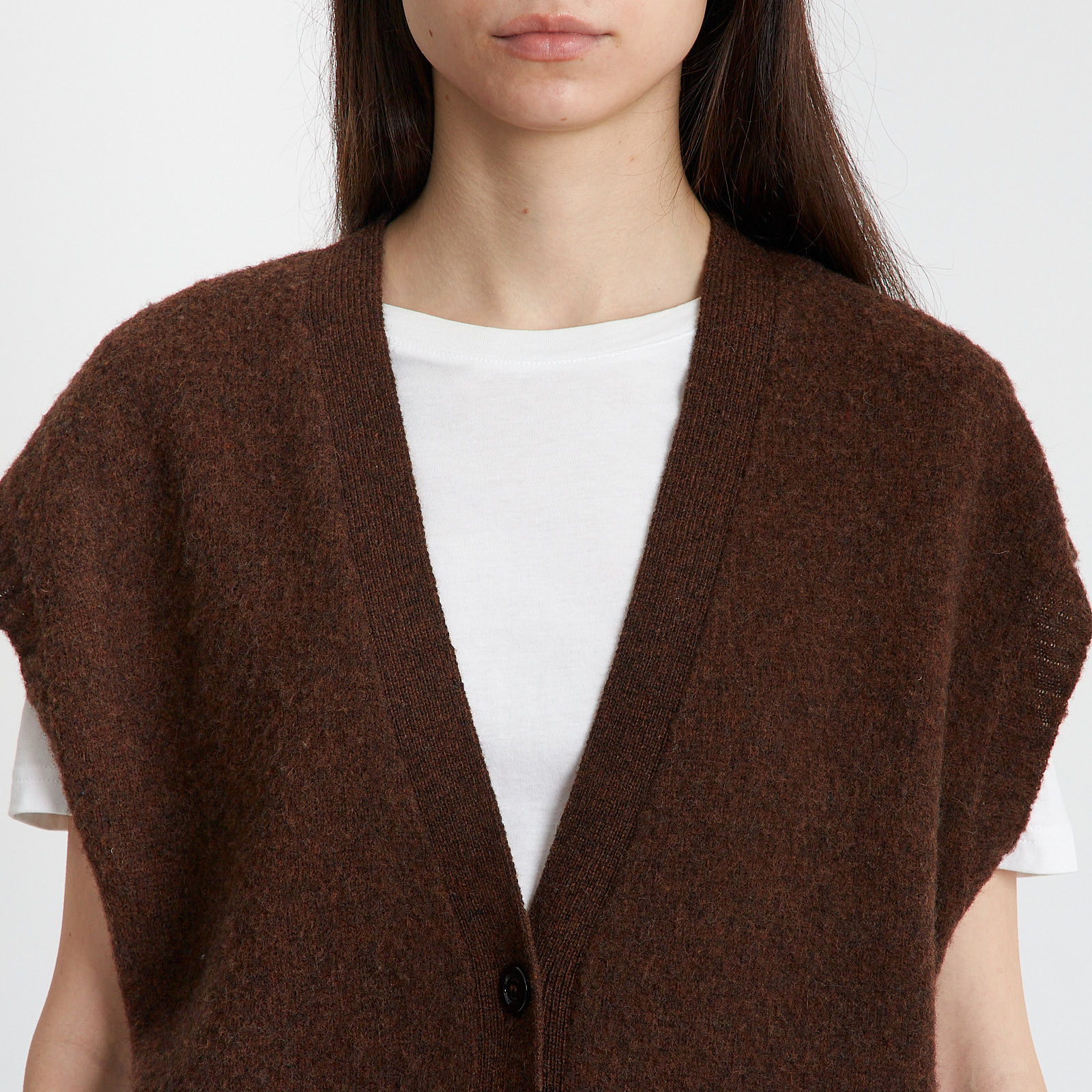 Жилет коричневого цвета Gucci - фото из каталога магазина брендовой одежды Second Friend Store Жилет Gucci - купить оригинал в секонд-хенде SFS - 4