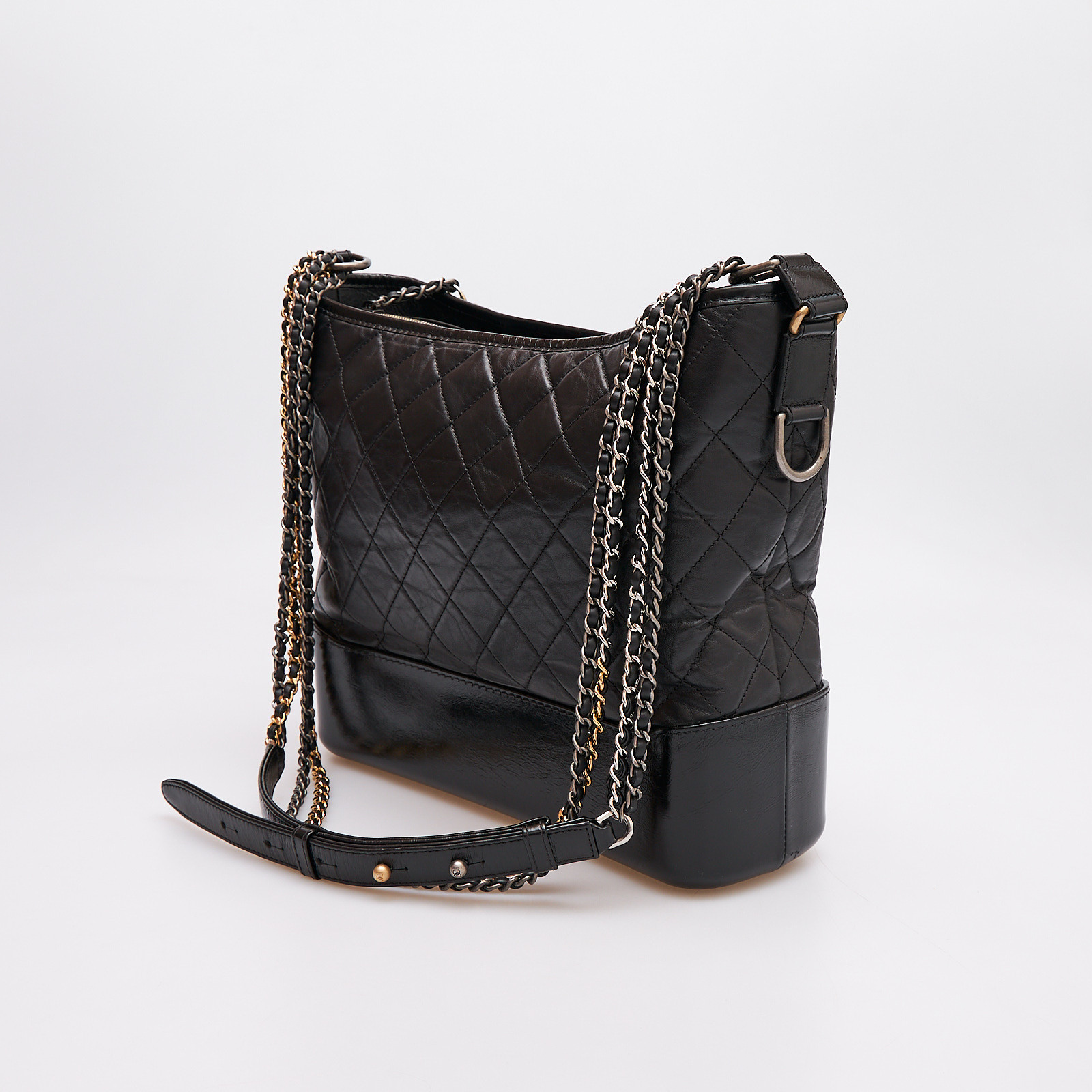 Сумка Chanel - купить оригинал в секонд-хенде SFS - 3