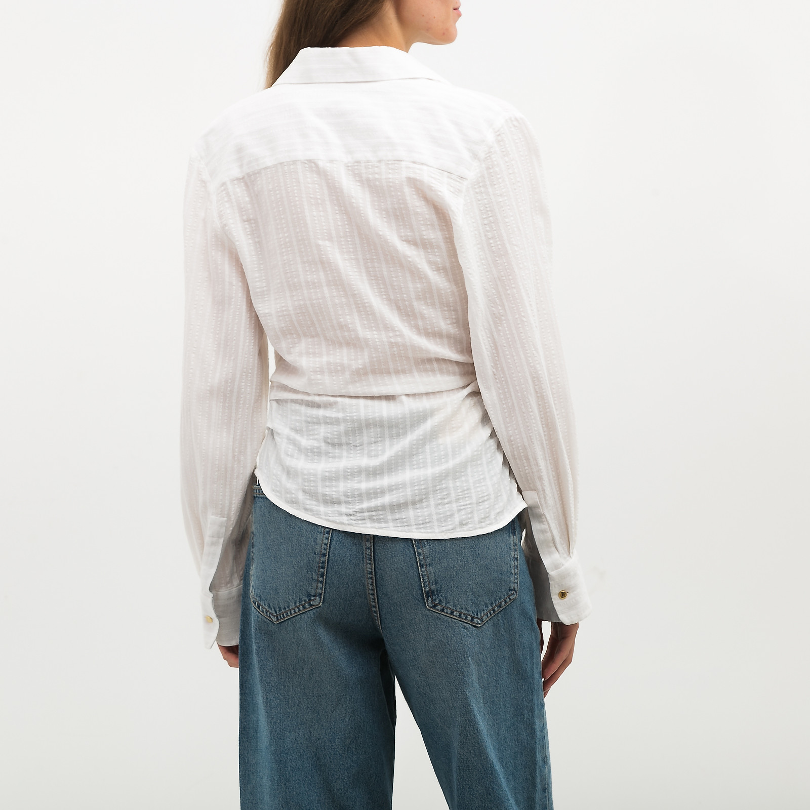 Блуза белого цвета Jacquemus - фото из каталога магазина брендовой одежды Second Friend Store Блуза Jacquemus - купить оригинал в секонд-хенде SFS - 2