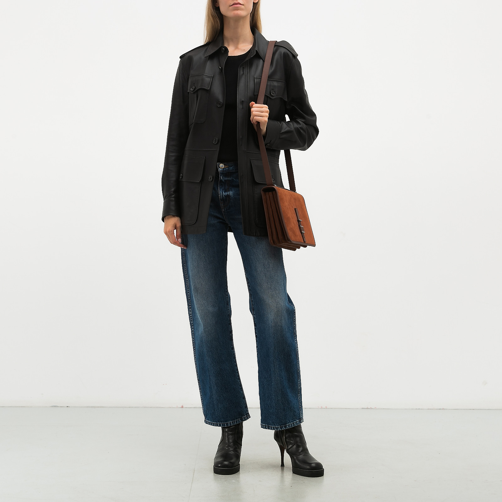 Куртка кожаная черного цвета Ralph Lauren - фото из каталога магазина брендовой одежды Second Friend Store Куртка кожаная Ralph Lauren - купить оригинал в секонд-хенде SFS - 2