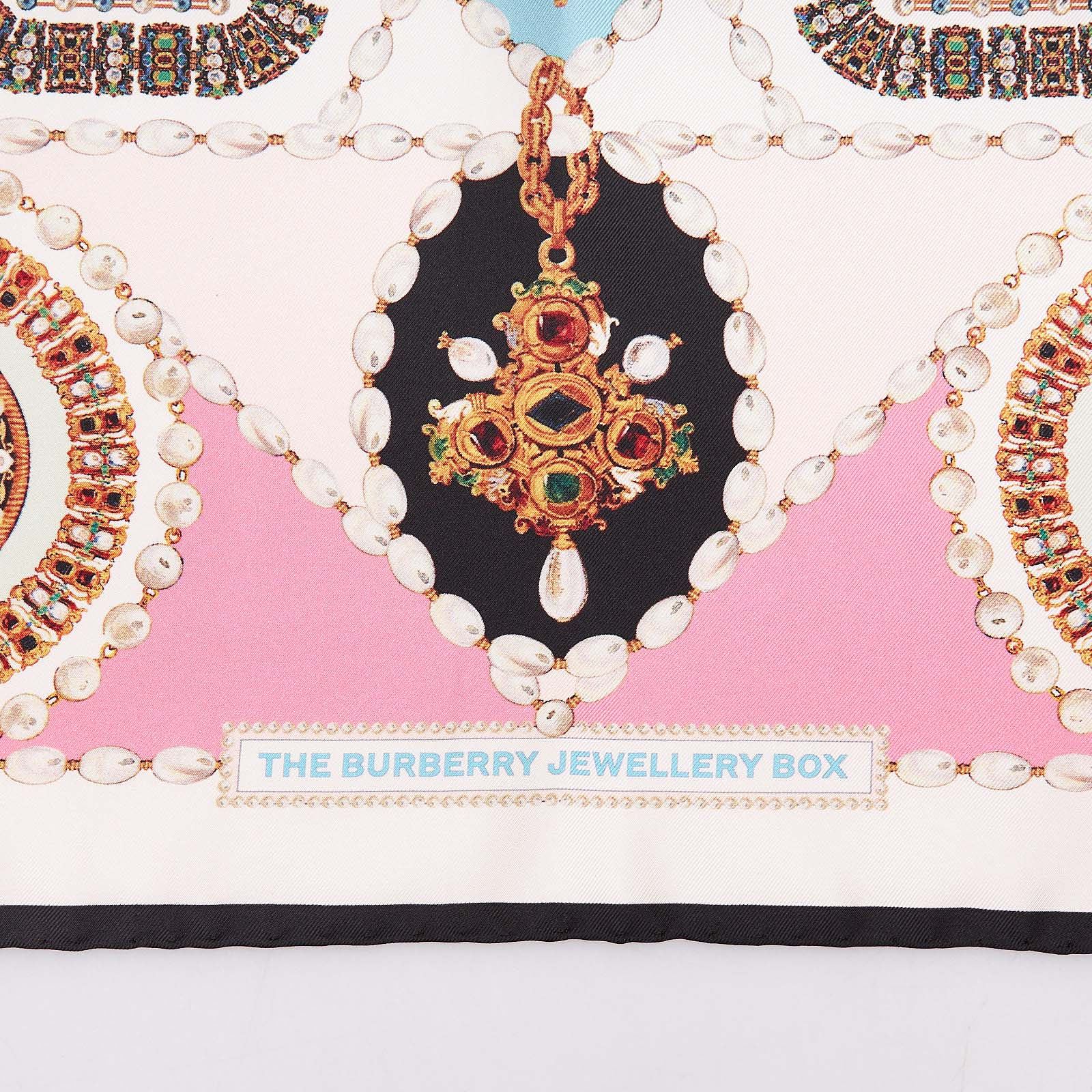 Платок Burberry - купить оригинал в секонд-хенде SFS - 5