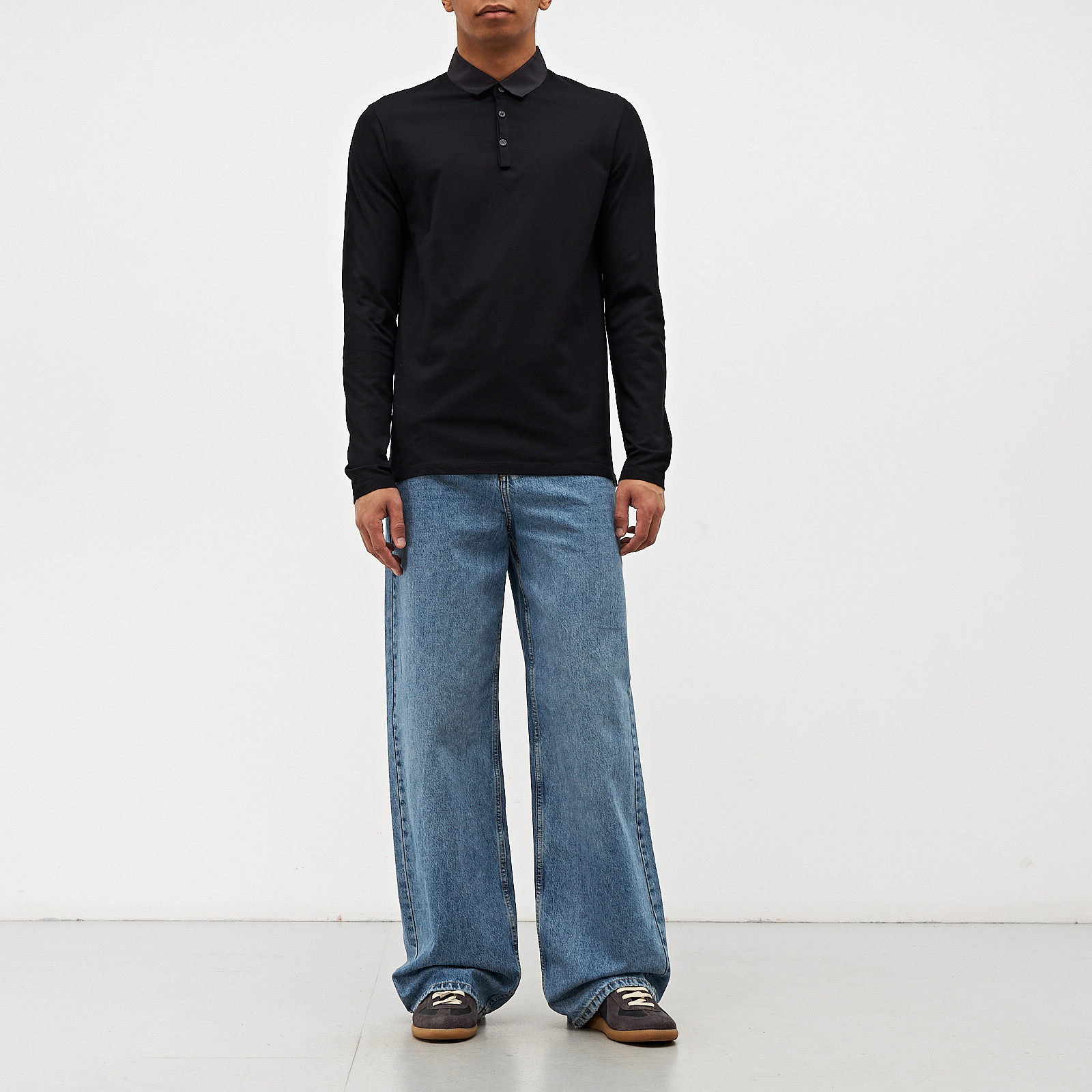 Поло черного цвета Lanvin - фото из каталога магазина брендовой одежды Second Friend Store Поло Lanvin - купить оригинал в секонд-хенде SFS - 2