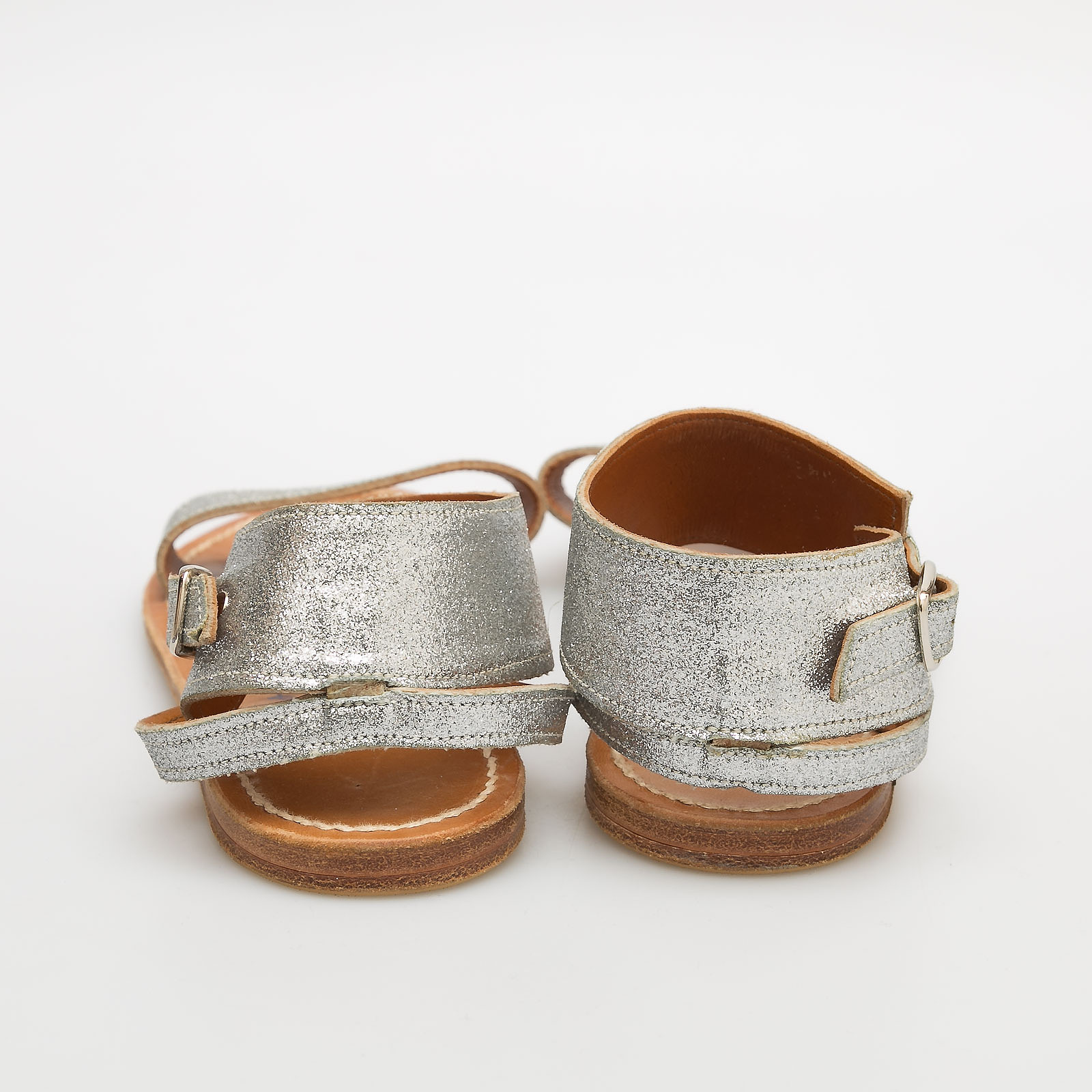 Сандалии серебряного цвета Golden Goose - фото из каталога магазина брендовой одежды Second Friend Store Сандалии Golden Goose - купить оригинал в секонд-хенде SFS - 3