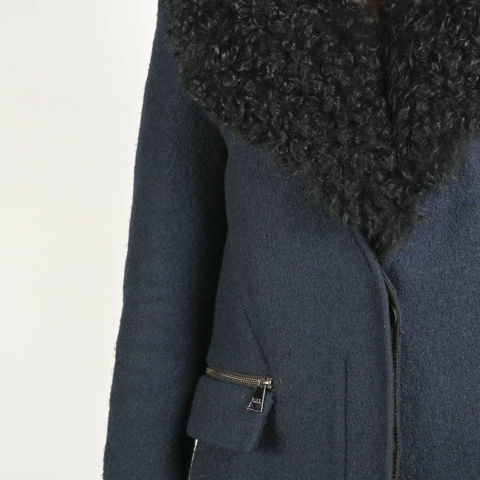 Пальто Karl Lagerfeld - купить оригинал в секонд-хенде SFS