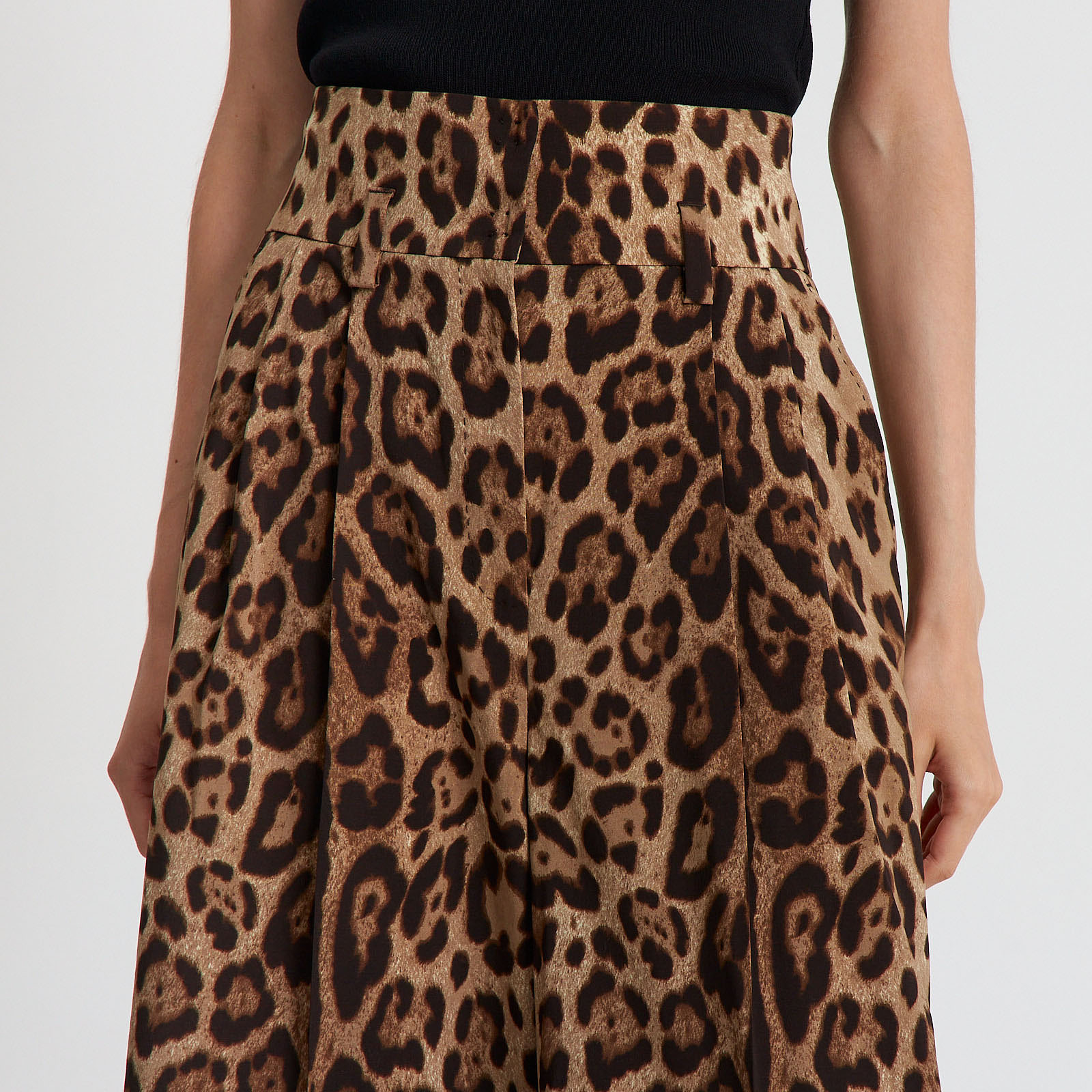 Кюлоты  коричневого цвета Dolce&Gabbana - фото из каталога магазина брендовой одежды Second Friend Store Кюлоты Dolce&Gabbana - купить оригинал в секонд-хенде SFS - 4