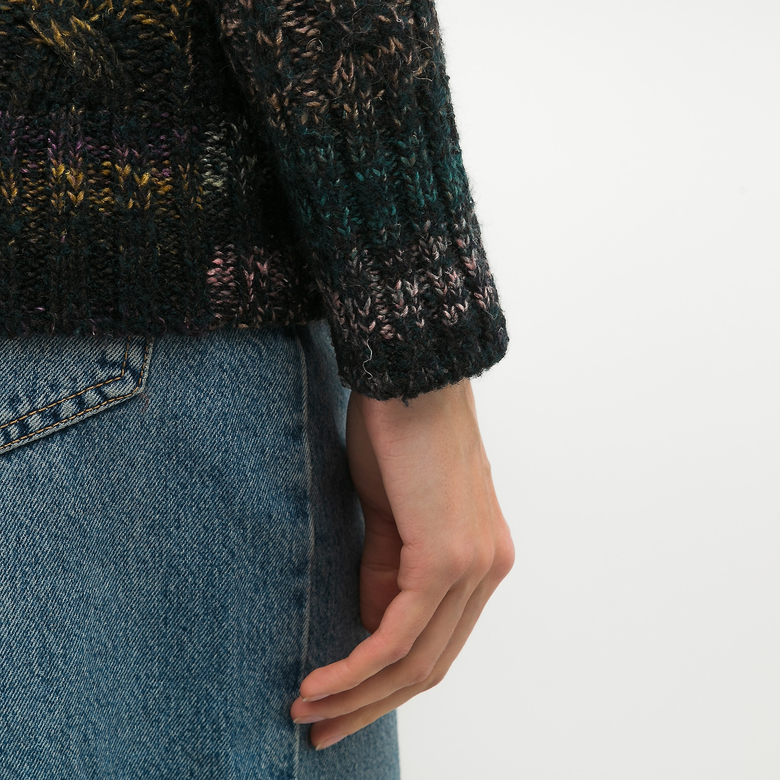 Свитер  зеленого цвета Chanel - фото из каталога магазина брендовой одежды Second Friend Store Свитер Chanel - купить оригинал в секонд-хенде SFS - 5