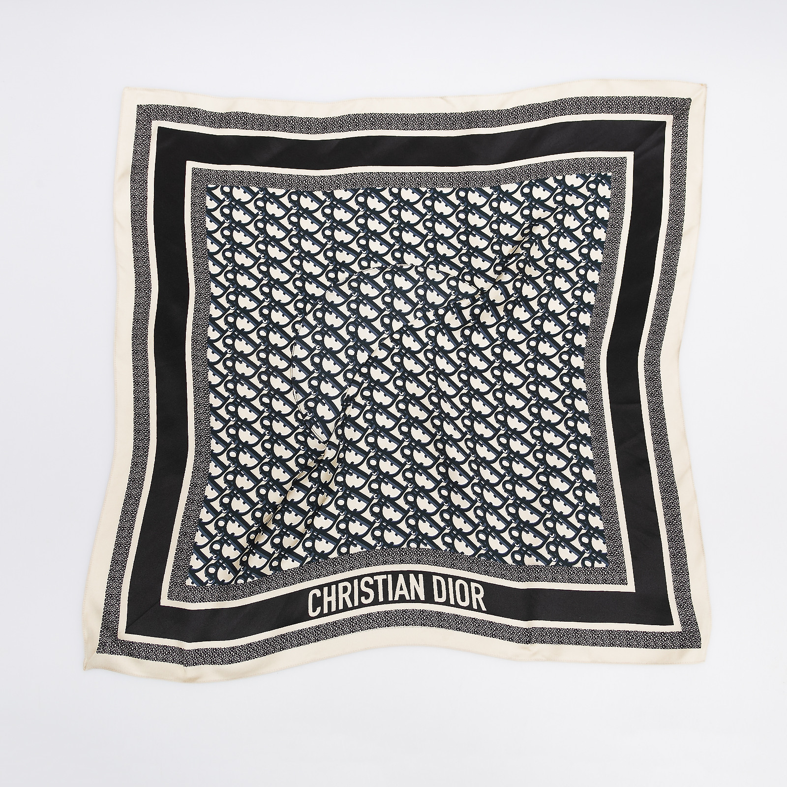 Платок-кепка Christian Dior - купить оригинал в секонд-хенде SFS - 4