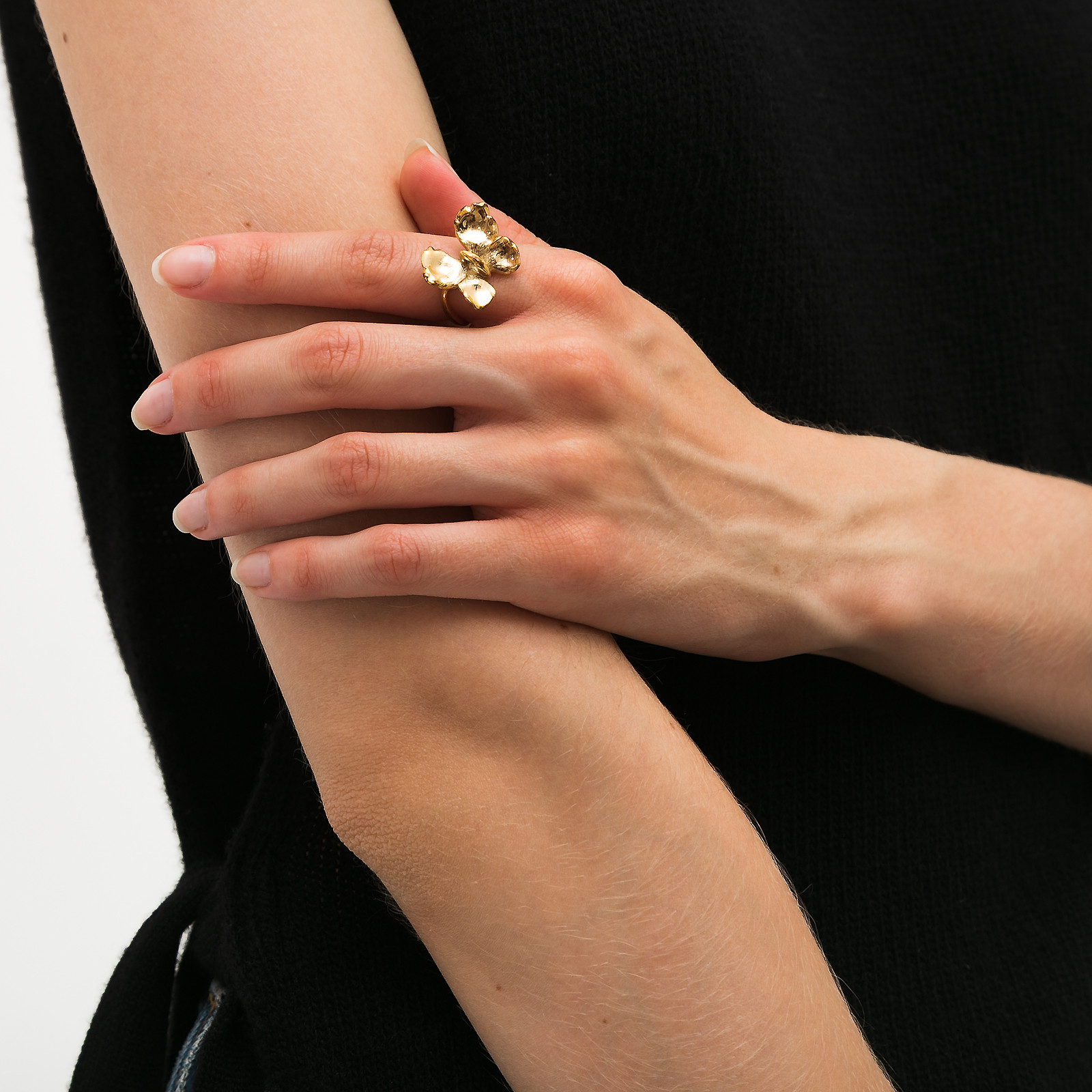 Кольцо Christian Dior - купить оригинал в секонд-хенде SFS