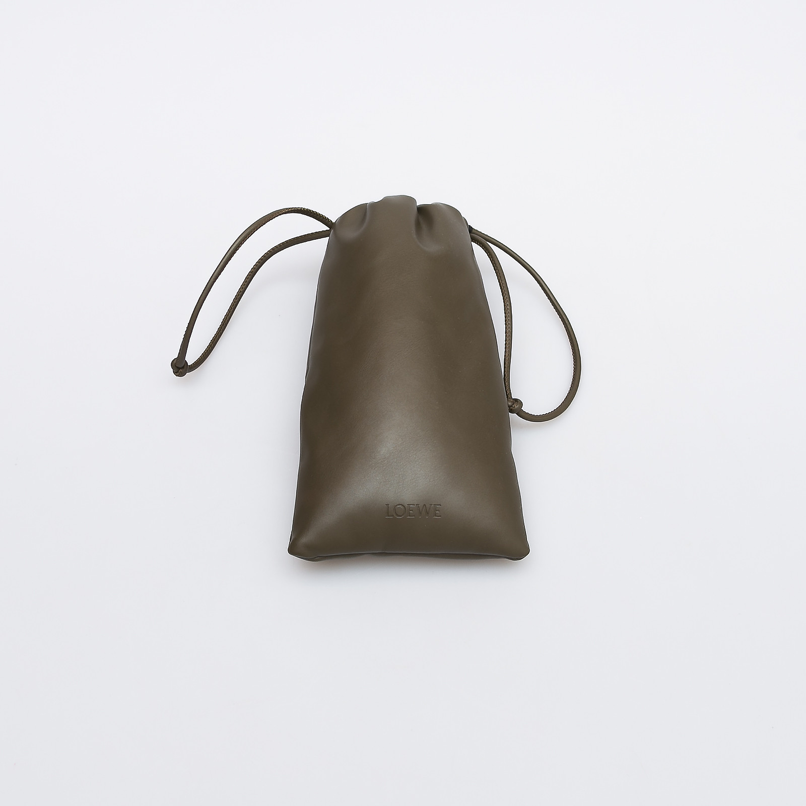 Солнцезащитные очки коричневого цвета Loewe - фото из каталога магазина брендовой одежды Second Friend Store Солнцезащитные очки Loewe - купить оригинал в секонд-хенде SFS - 5