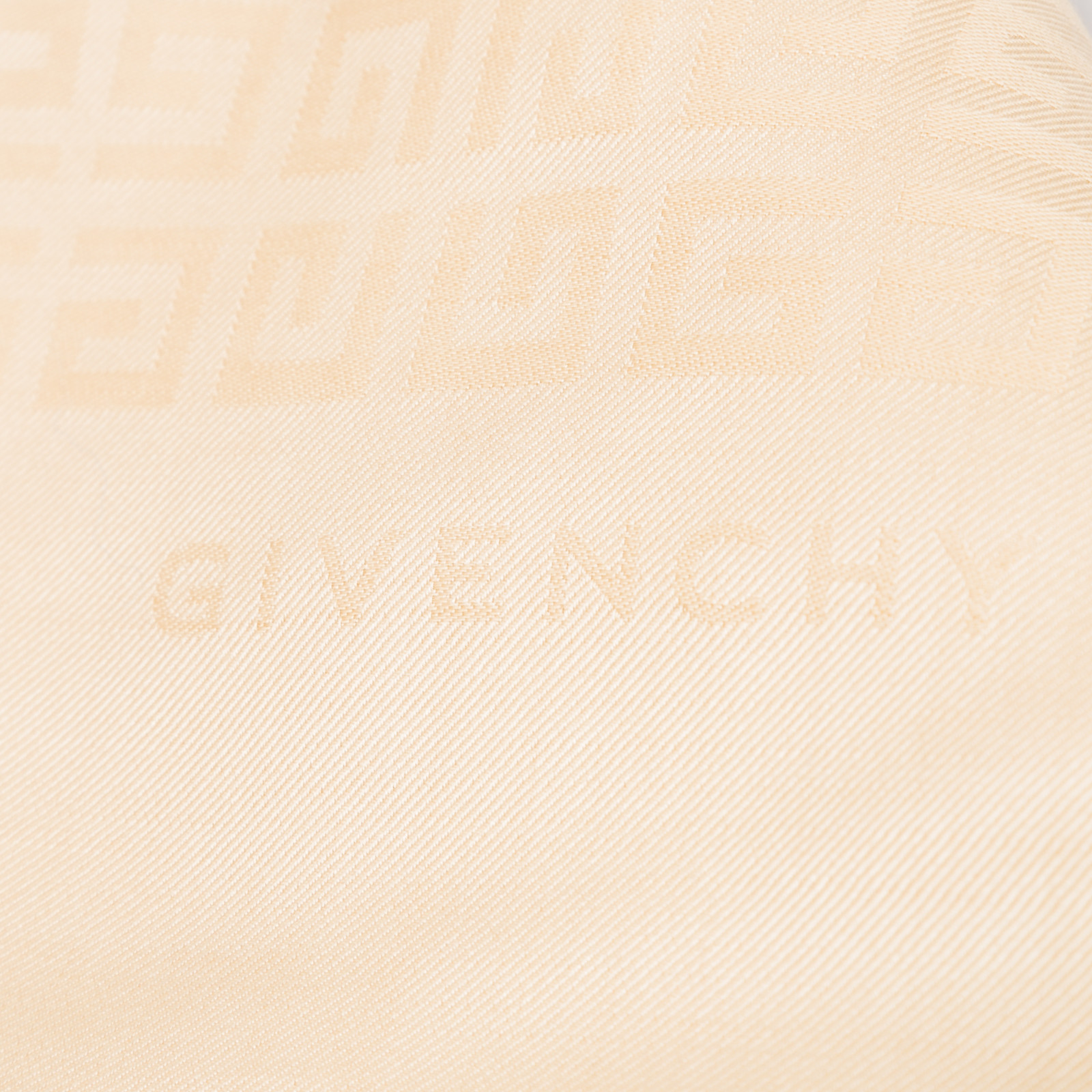 Платок Givenchy - купить оригинал в секонд-хенде SFS - 4