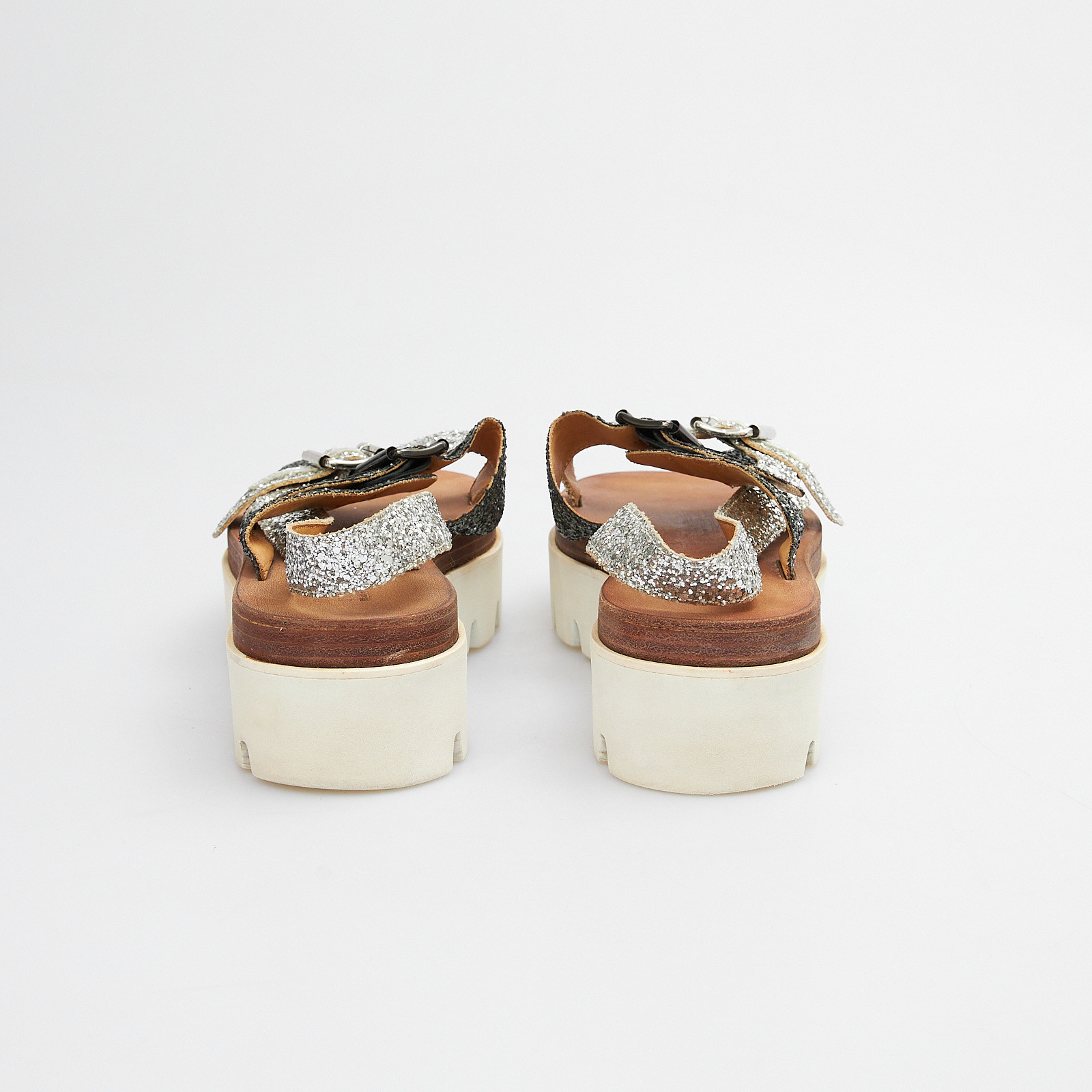 Сандалии серого цвета MM6 Maison Margiela - фото из каталога магазина брендовой одежды Second Friend Store Сандалии MM6 Maison Margiela - купить оригинал в секонд-хенде SFS - 3