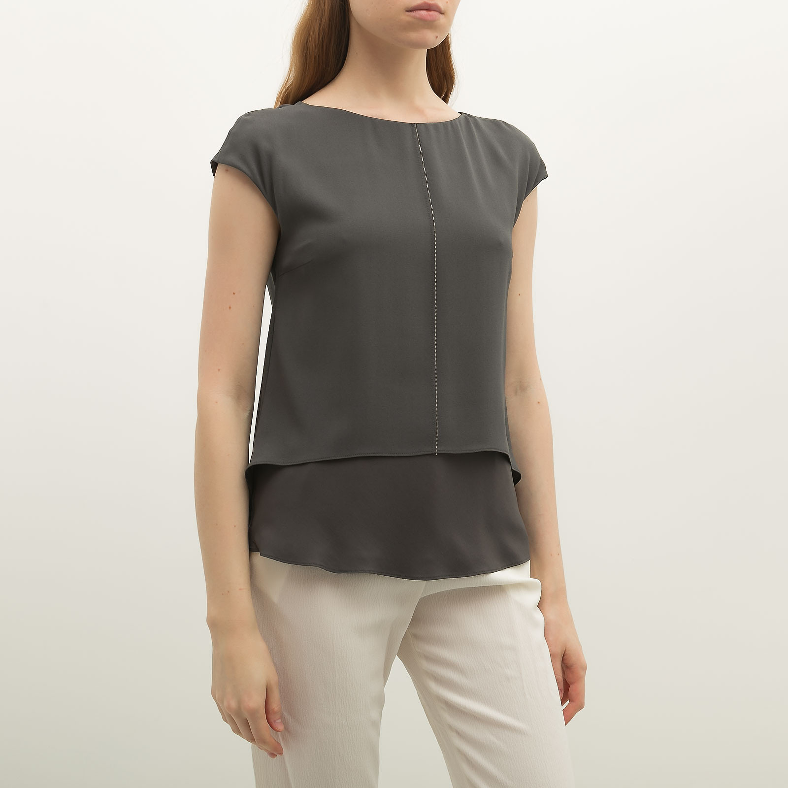 Топ  серого цвета Brunello Cucinelli - фото из каталога магазина брендовой одежды Second Friend Store Топ Brunello Cucinelli - купить оригинал в секонд-хенде SFS - 1