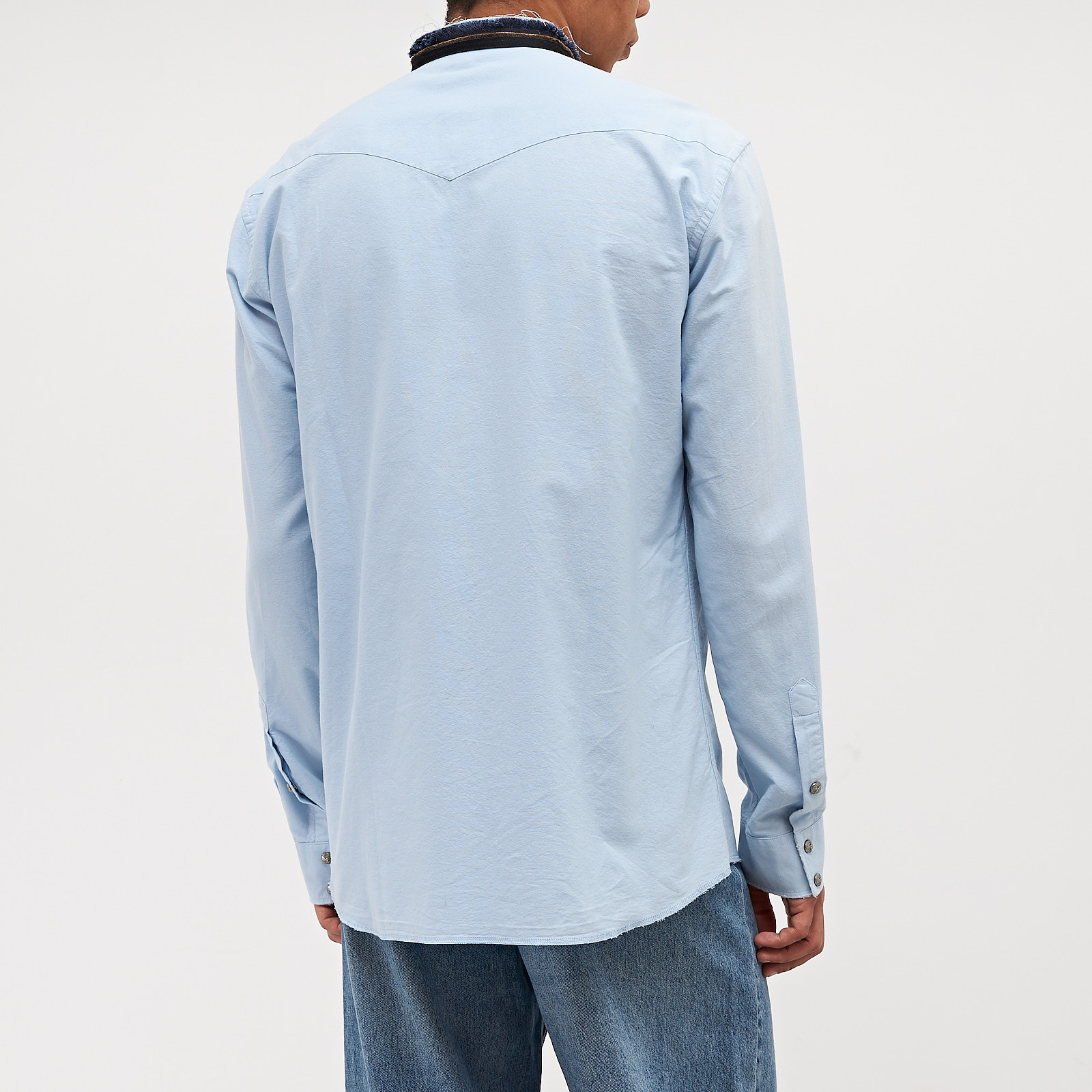 Рубашка голубого цвета Balmain - фото из каталога магазина брендовой одежды Second Friend Store Рубашка Balmain - купить оригинал в секонд-хенде SFS - 3