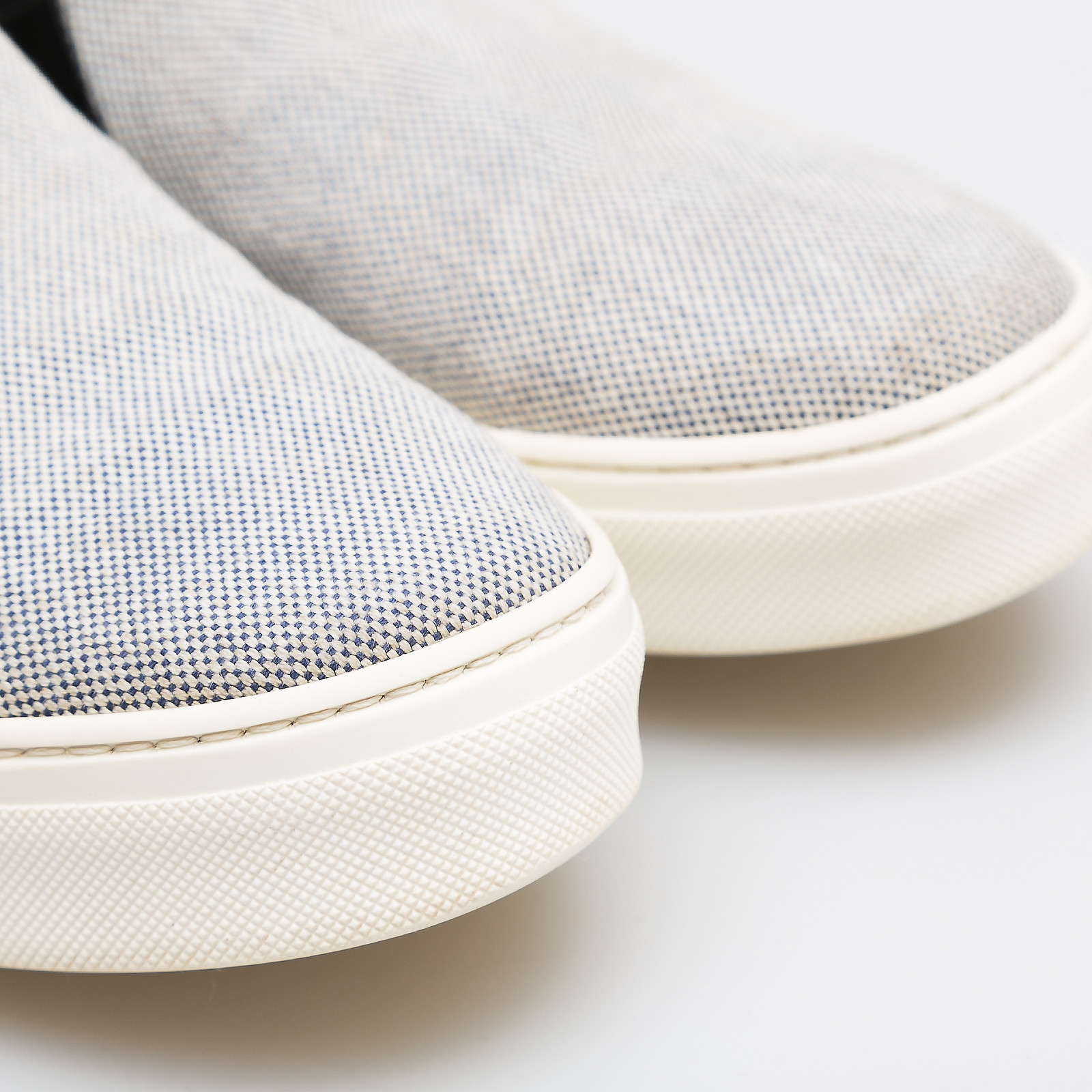 Слипоны голубого цвета Celine - фото из каталога магазина брендовой одежды Second Friend Store Слипоны Celine - купить оригинал в секонд-хенде SFS - 4