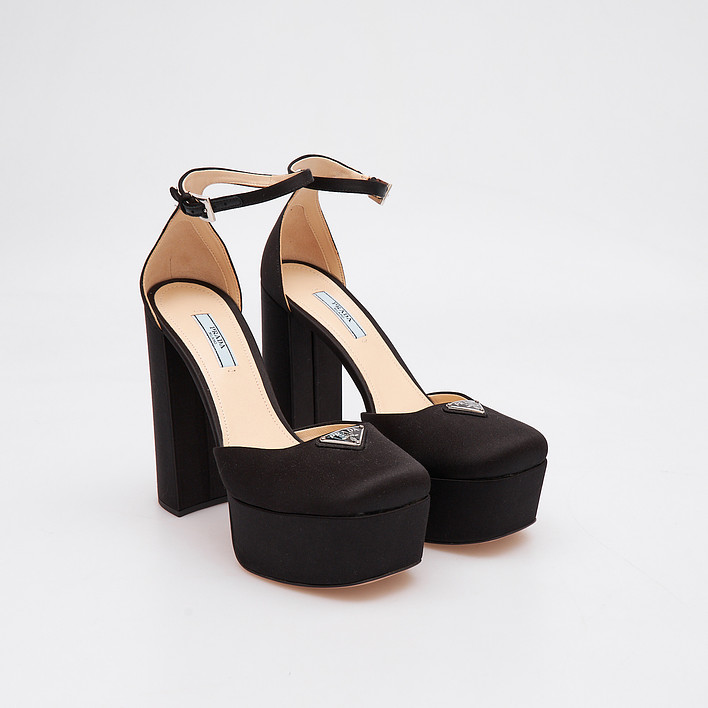 Туфли Prada