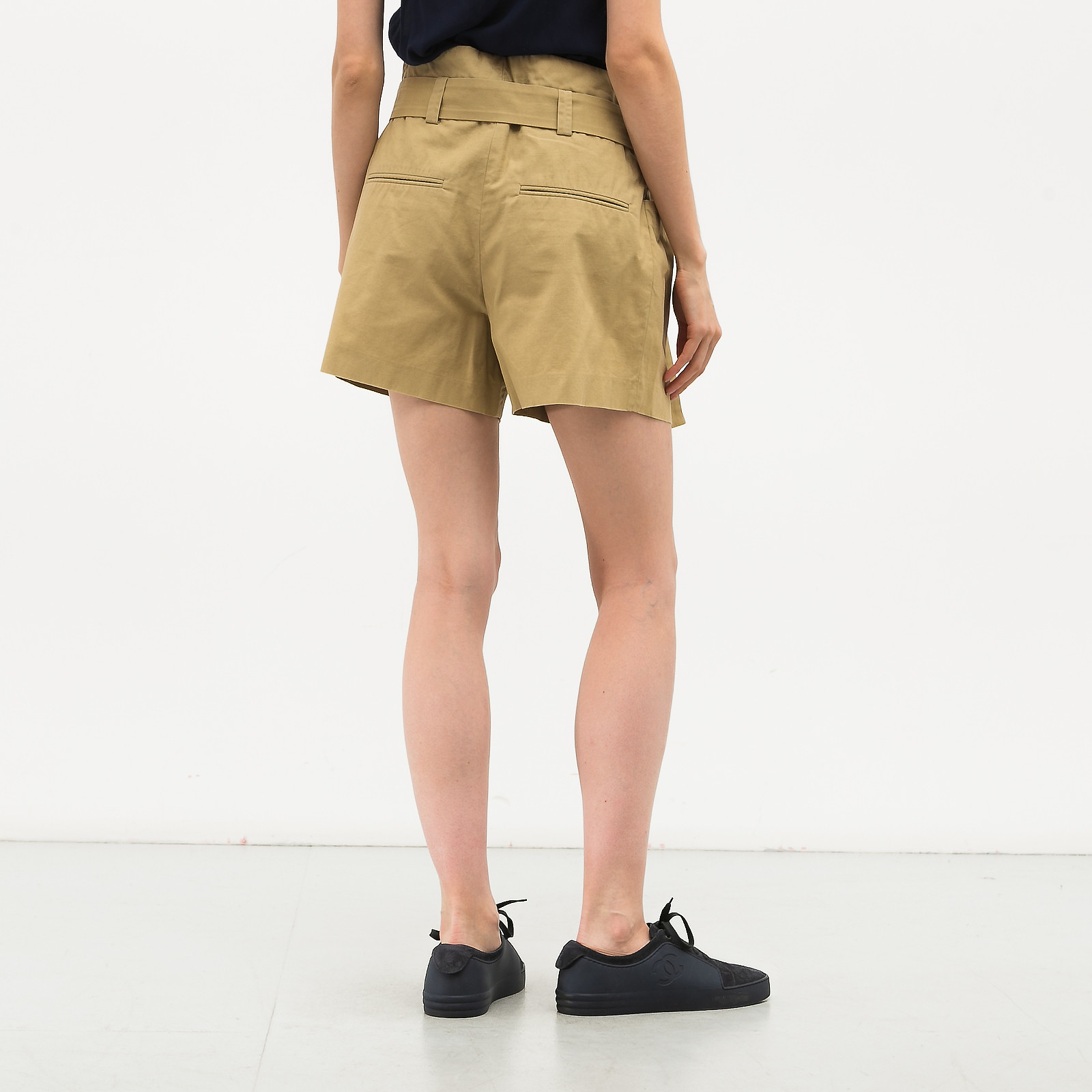 Шорты бежевого цвета Isabel Marant - фото из каталога магазина брендовой одежды Second Friend Store Шорты Isabel Marant - купить оригинал в секонд-хенде SFS - 2