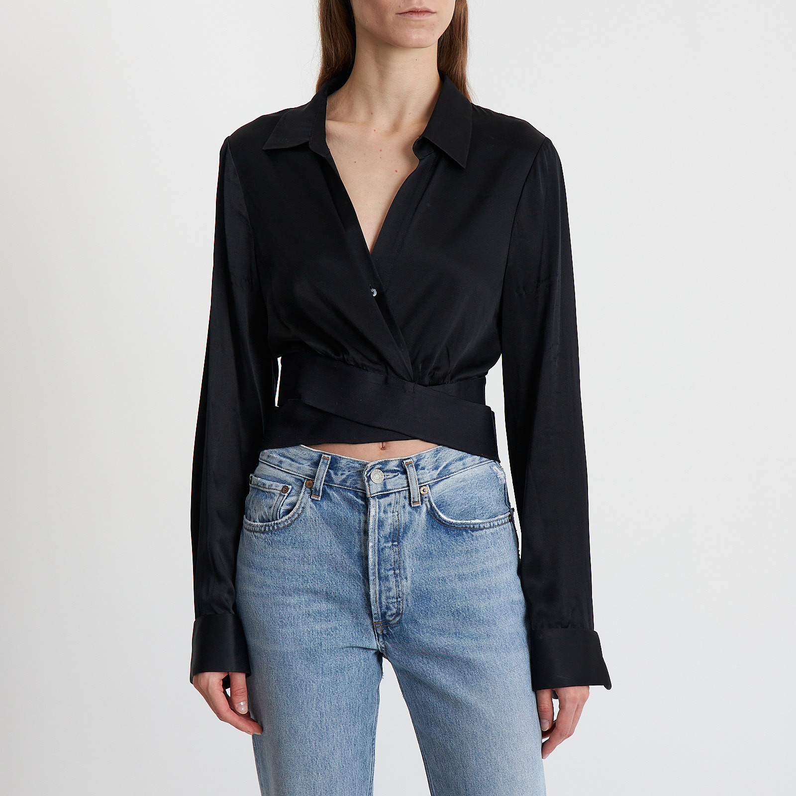 Блуза черного цвета T by Alexander Wang - фото из каталога магазина брендовой одежды Second Friend Store Блуза T by Alexander Wang - купить оригинал в секонд-хенде SFS - 1