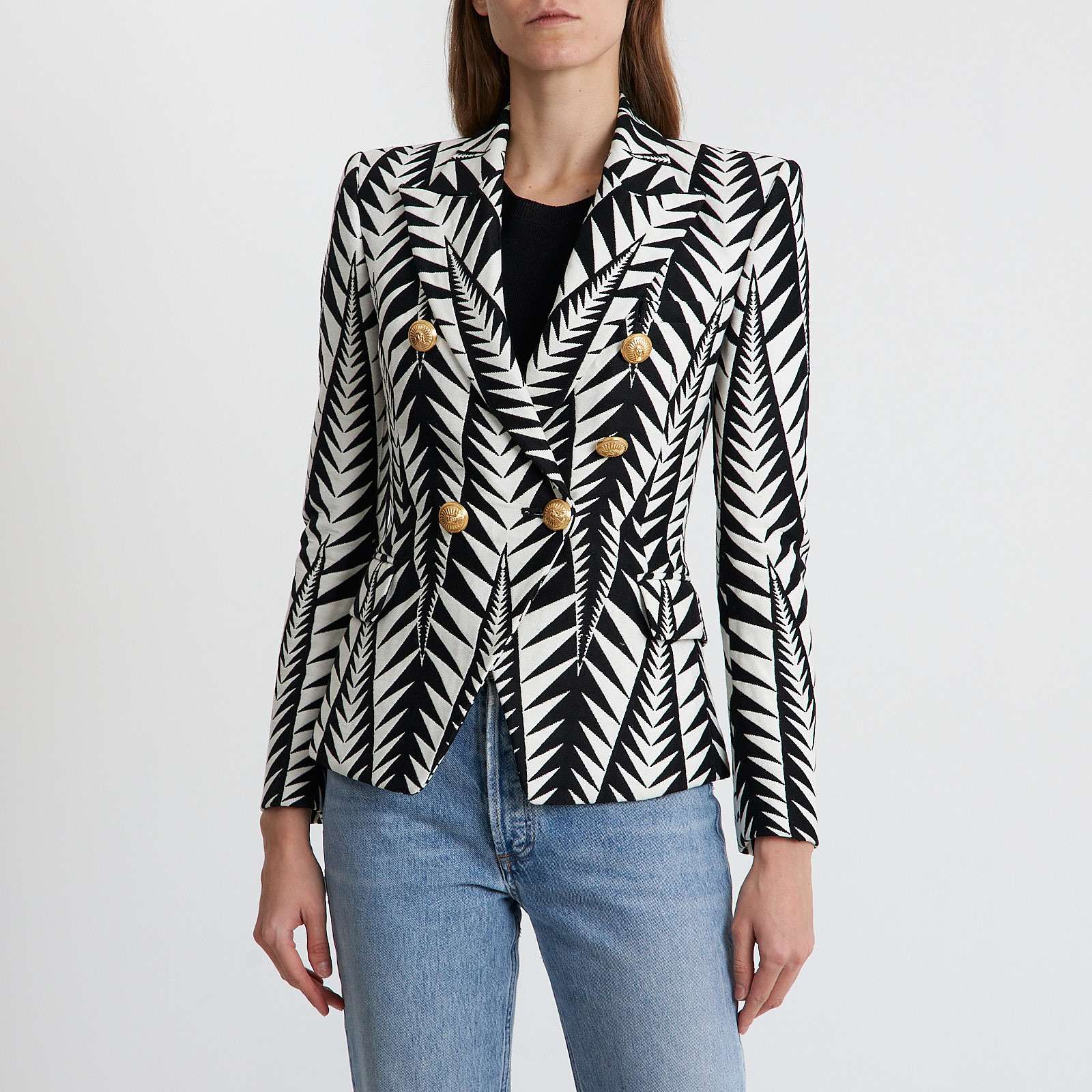 Жакет белого цвета Balmain - фото из каталога магазина брендовой одежды Second Friend Store Жакет Balmain - купить оригинал в секонд-хенде SFS - 1