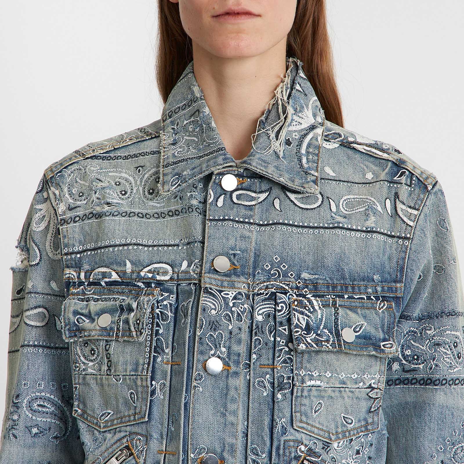 Джинсовка голубого цвета Amiri - фото из каталога магазина брендовой одежды Second Friend Store Джинсовка Amiri - купить оригинал в секонд-хенде SFS - 4