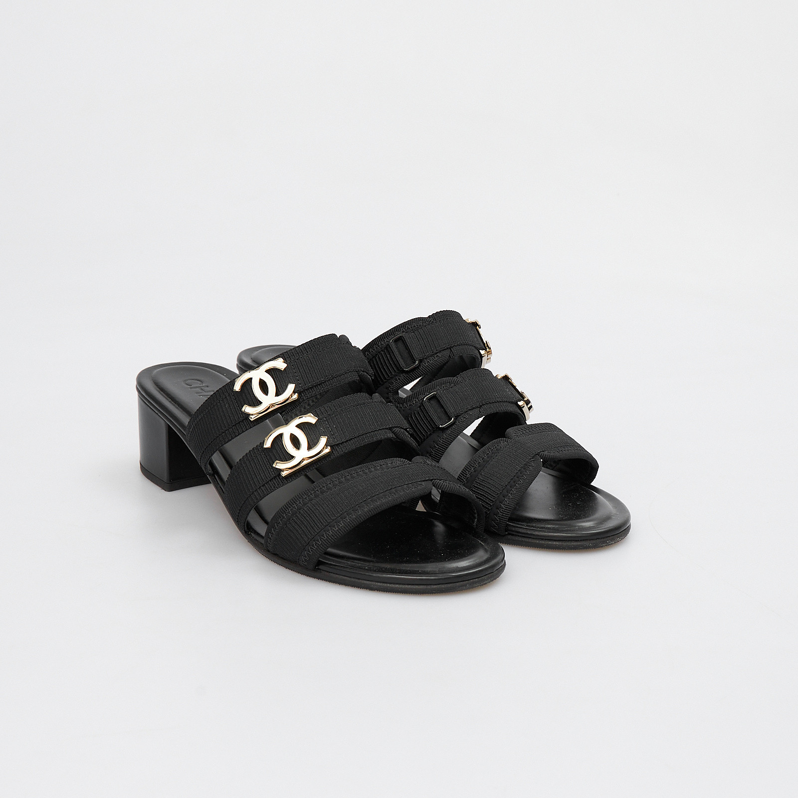 Босоножки Chanel - купить оригинал в секонд-хенде SFS - 2